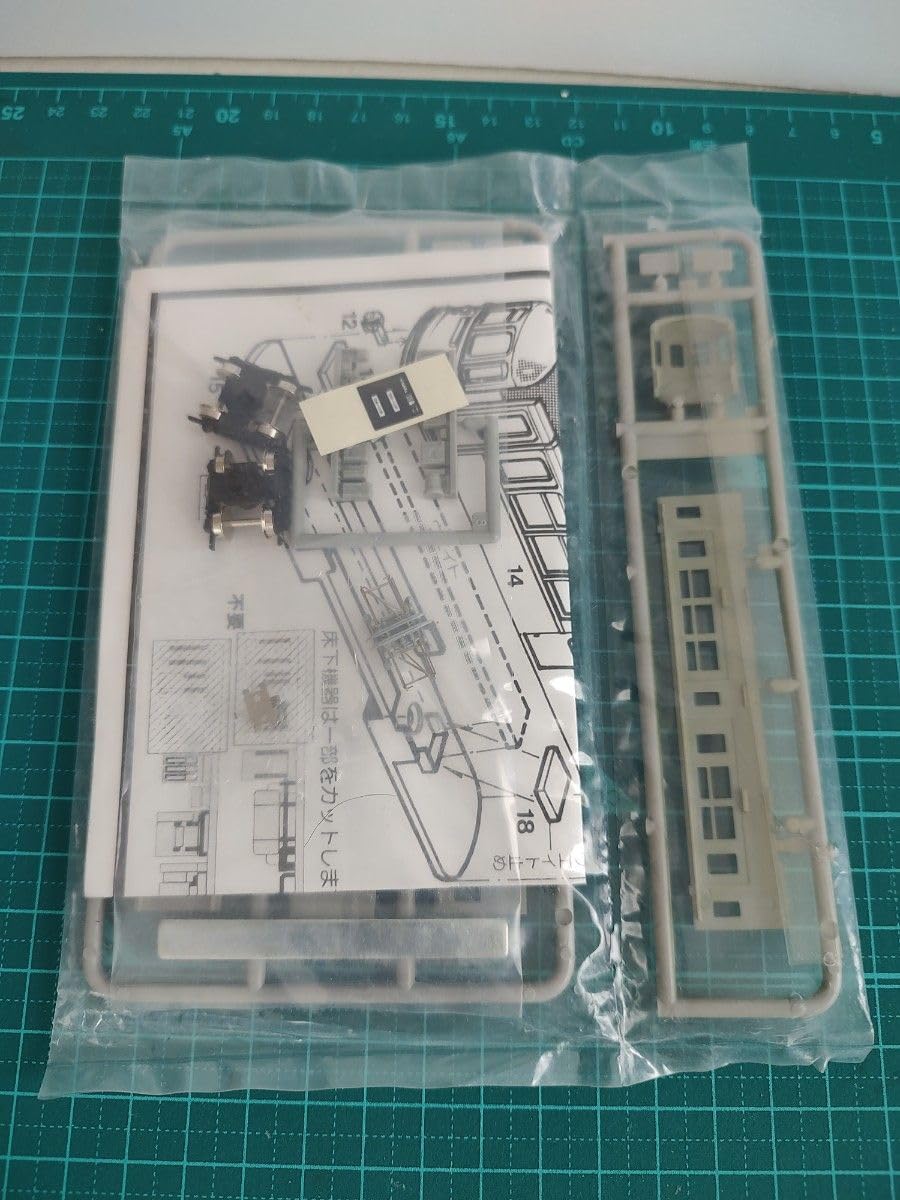 Amazon | Nゲージ 江ノ電600形 キット | 鉄道模型 通販