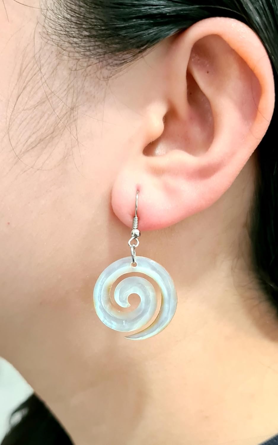 Hand Carved Mother of Pearl Jewelry Set - Spiral Shell Pendant Necklace & Matching Dangle Earrings - AA027 Artisan Collection - Adjustable Cord & French Hook - Iridescent White Seashell Gift Set