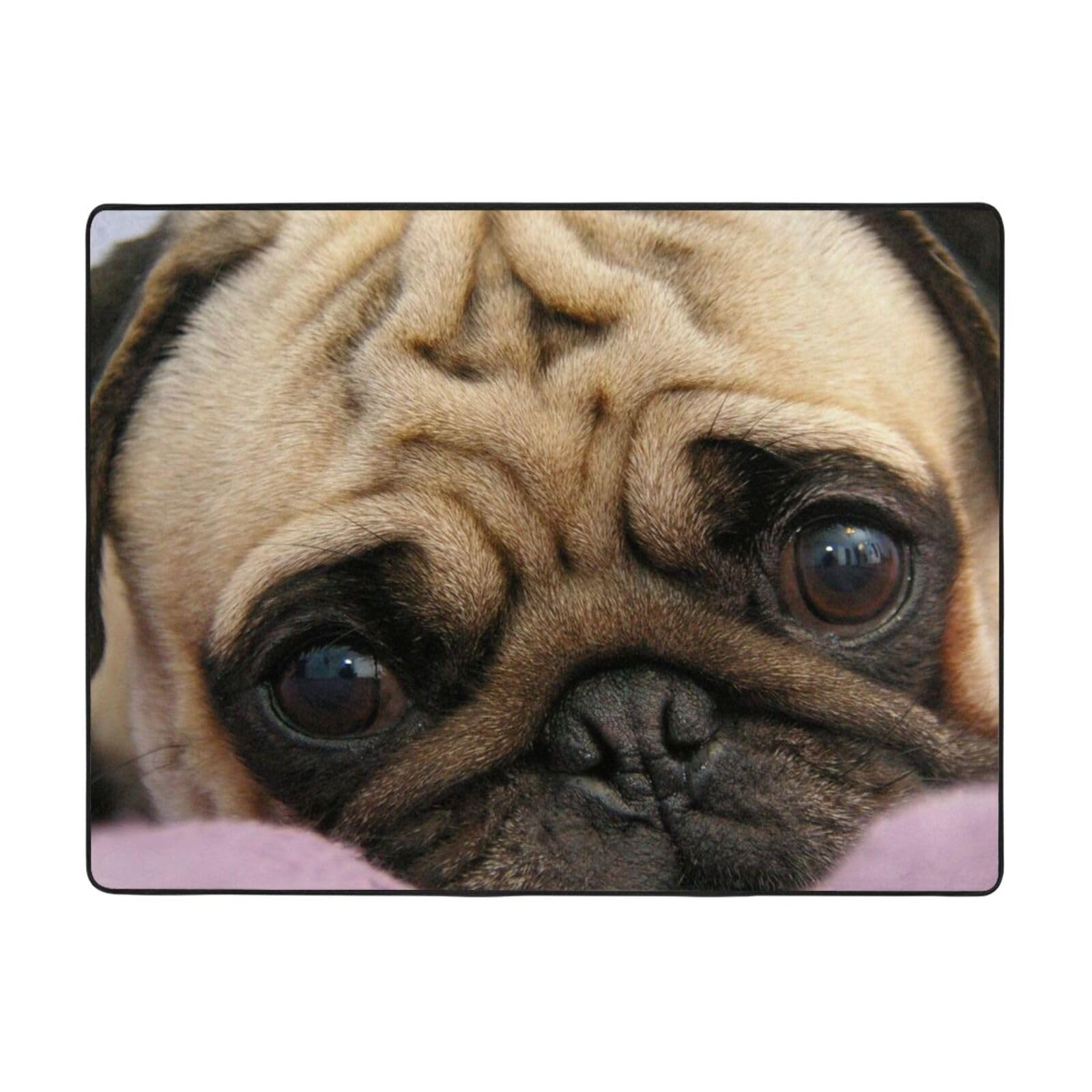 Tapis en flanelle moelleuse pour créer un coin lecture cosy