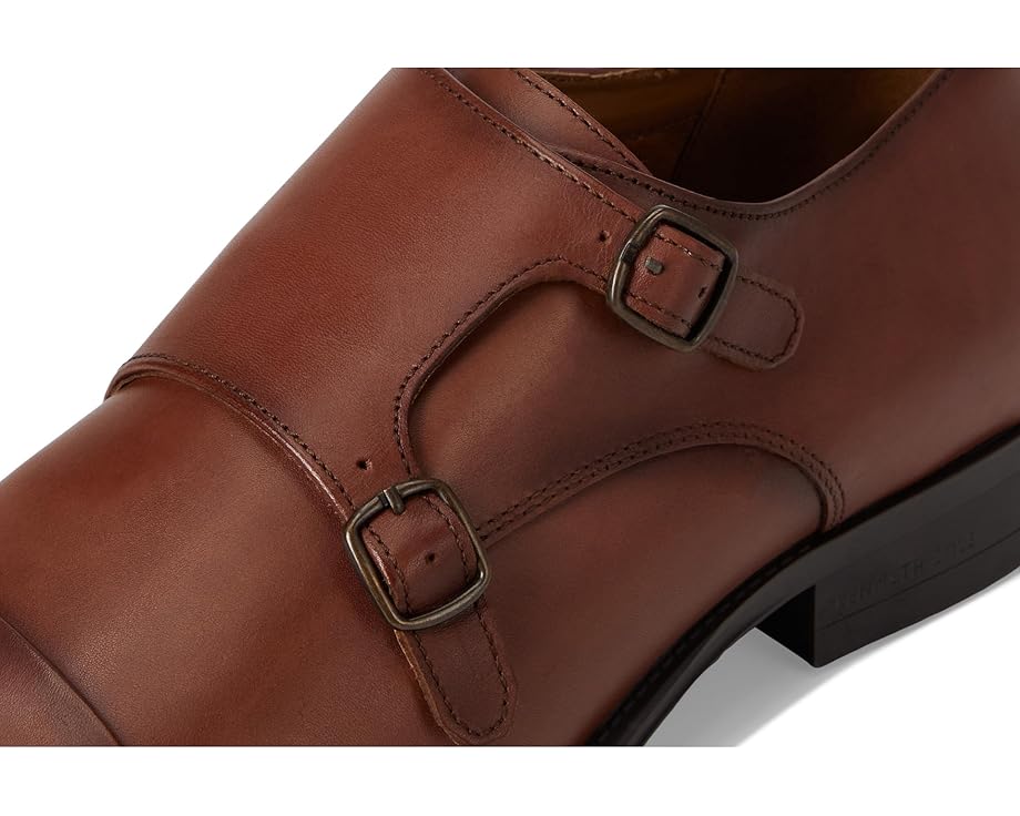 Kenneth Cole Charles - Right View