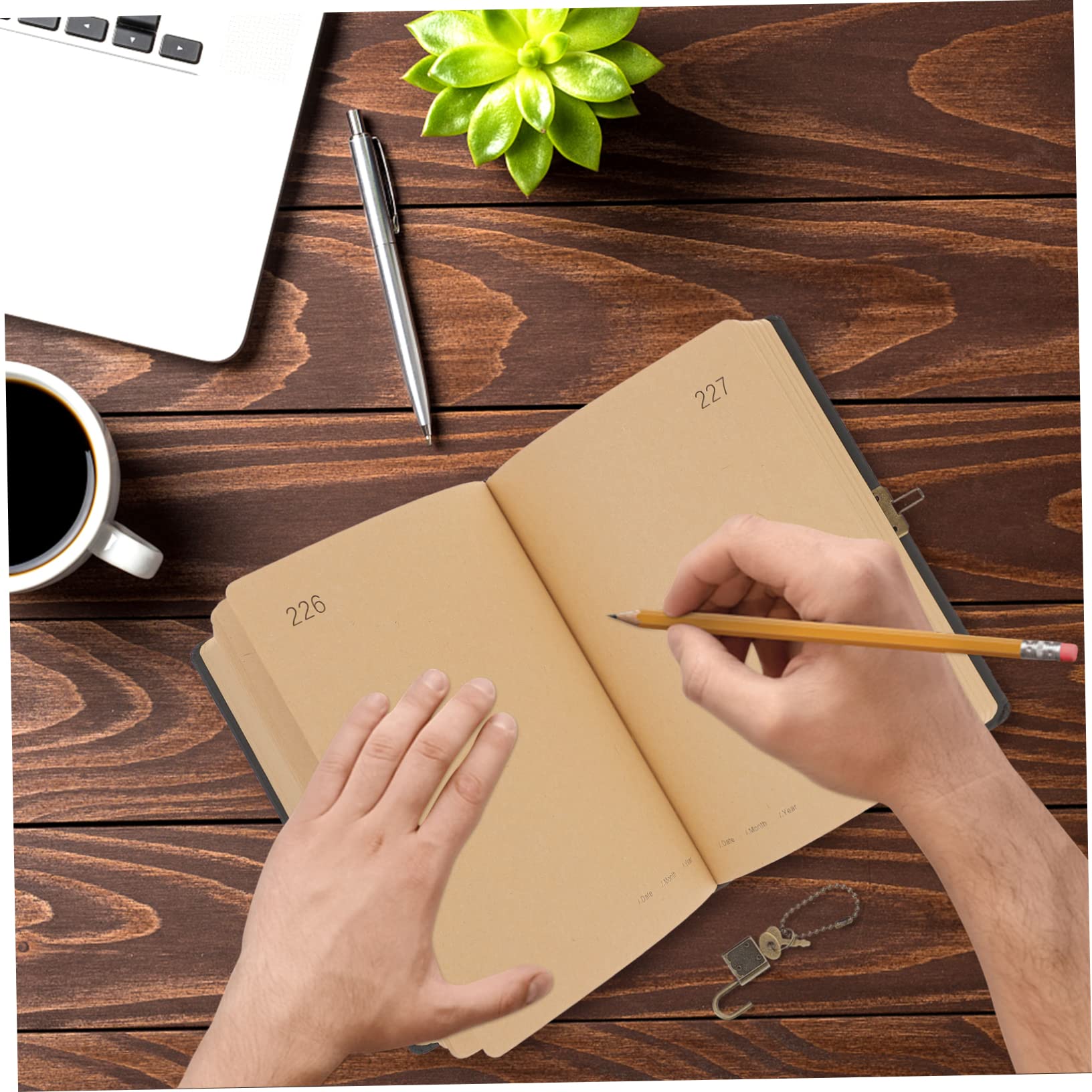 VILLCASE Diario Personale con Lucchetto, Taccuino in Carta, 365 Giorni, Portatile per Scuola e Schizzi, per Studenti e Viaggiatori Stili multipli