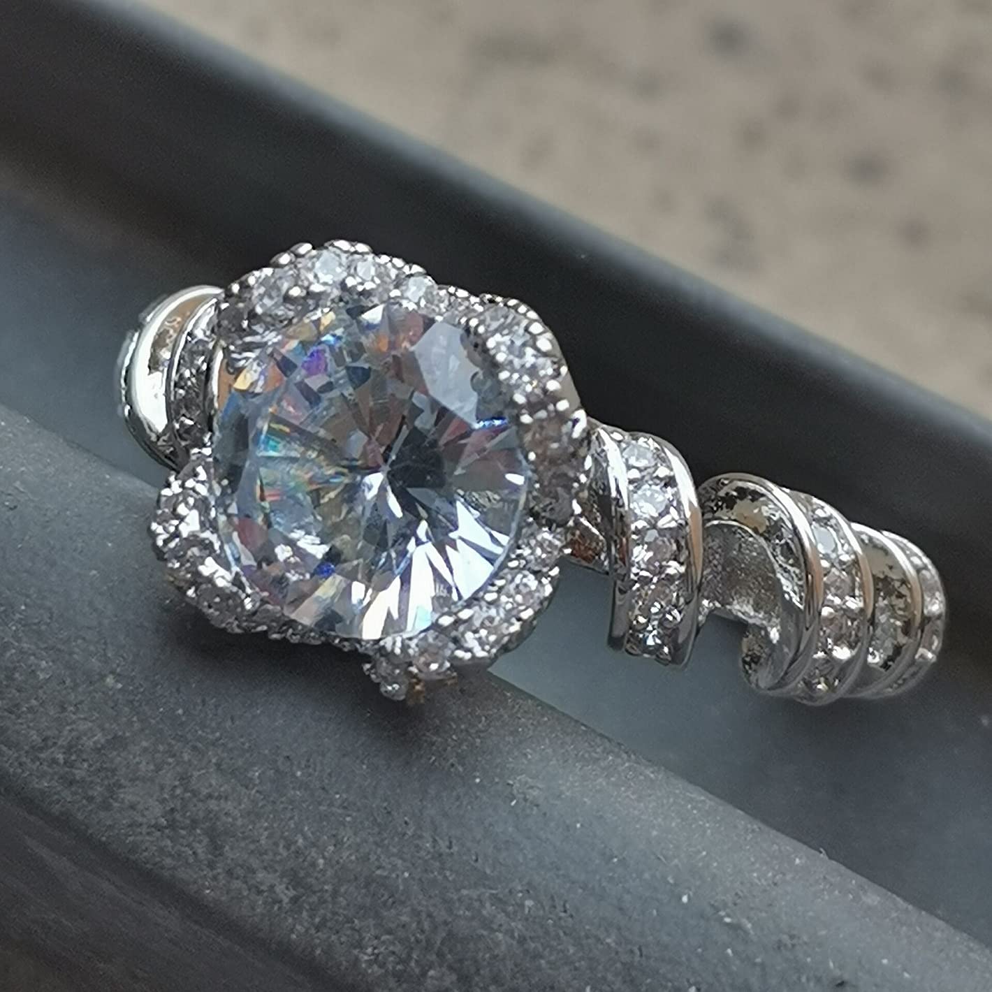 GUIDECUN 2.6ct Round Cut Halo 925 Sterling Silver Plated CZ Cubic Zirconia Engagement Rings Women's Unique Love Promise Ring Size 6-10 (US Size 9)