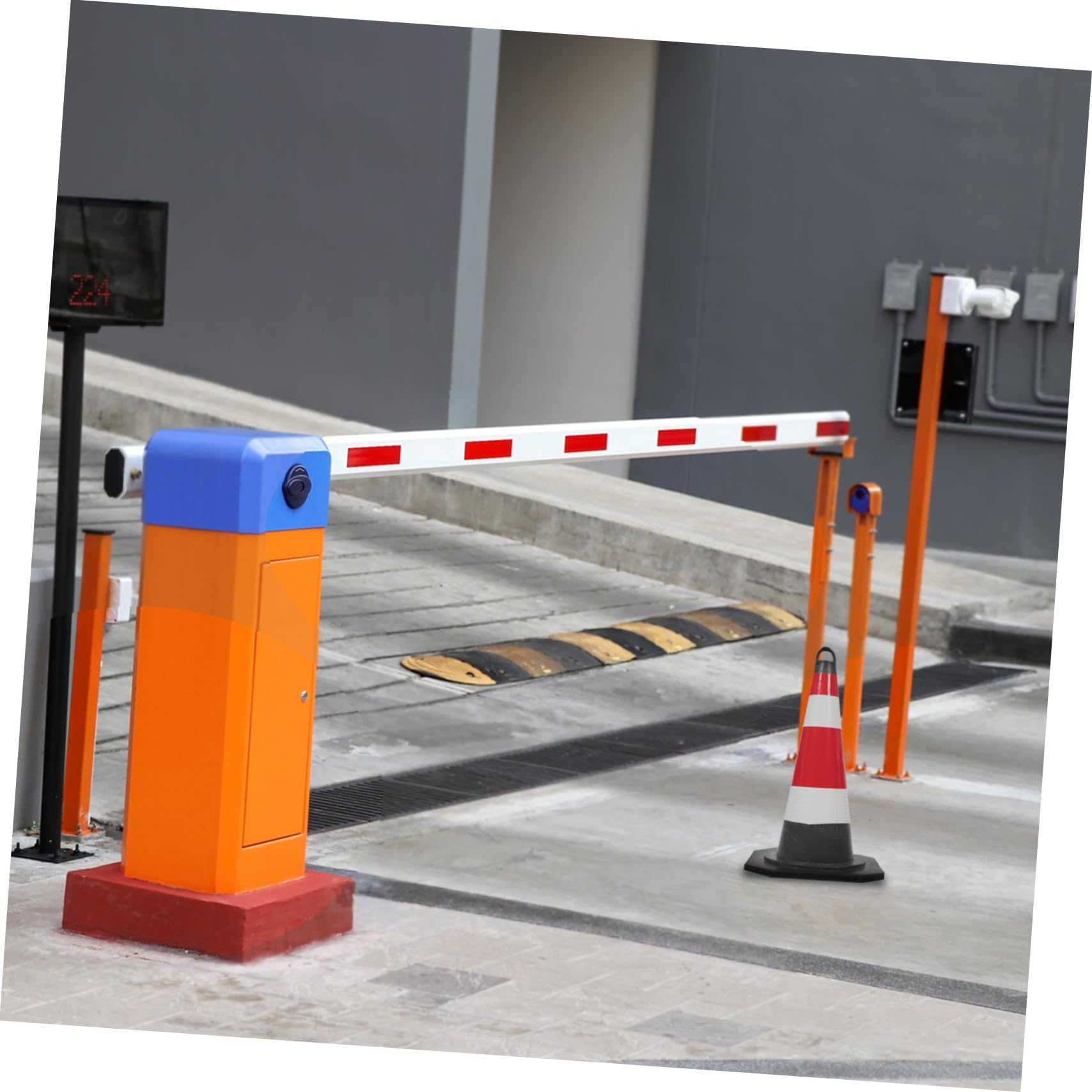 Beaupretty Cône de Signalisation Plastique 45 Cm Réfléchissant Base Stable pour Sécurité Routière, Barrière de Stationnement et Cônes D'entraînement Professionnels
