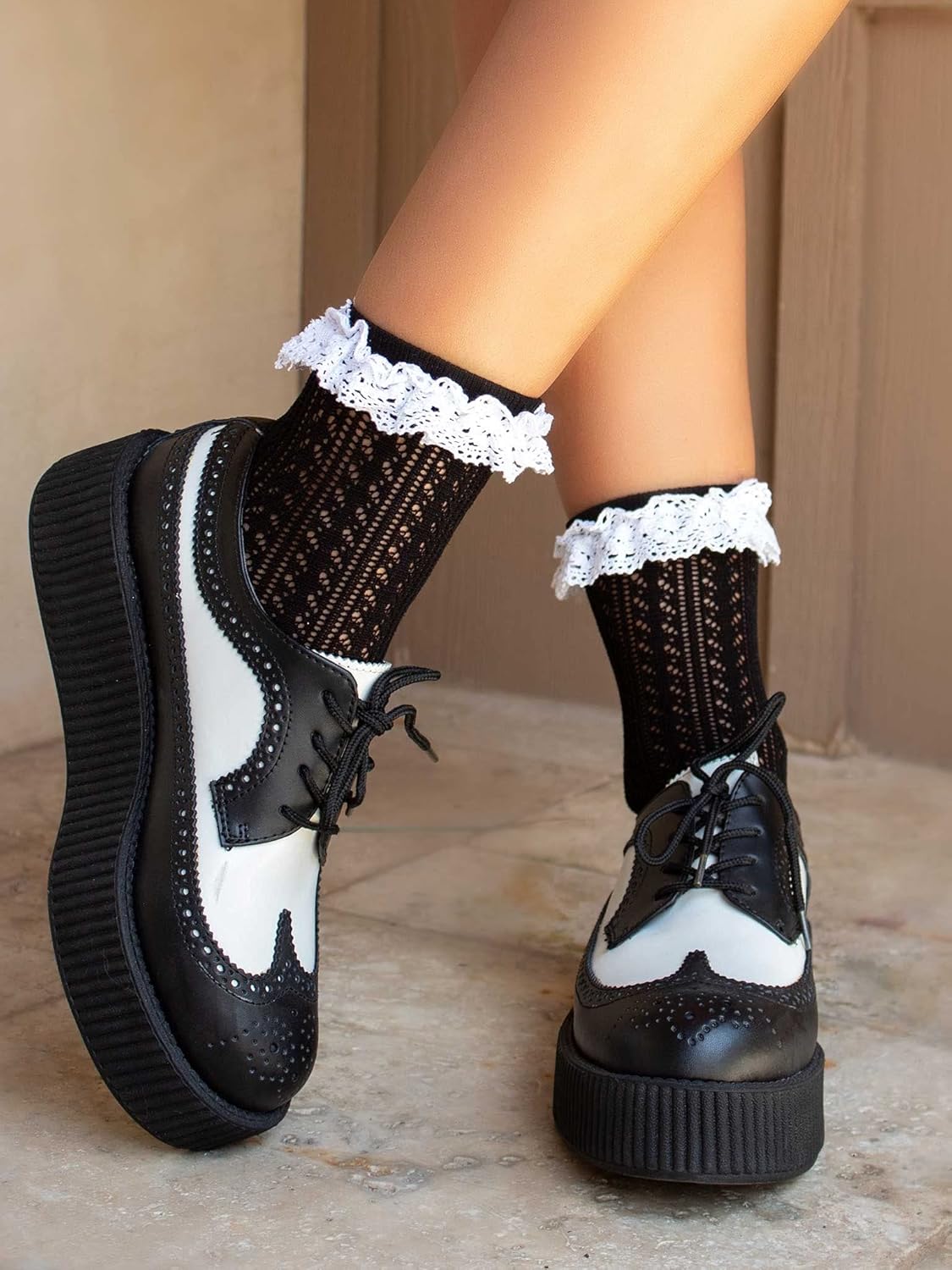 Leg Avenue womens Adult Sized Costumes, Black/White, One Size US: Clothing, Shoes & Jewelry