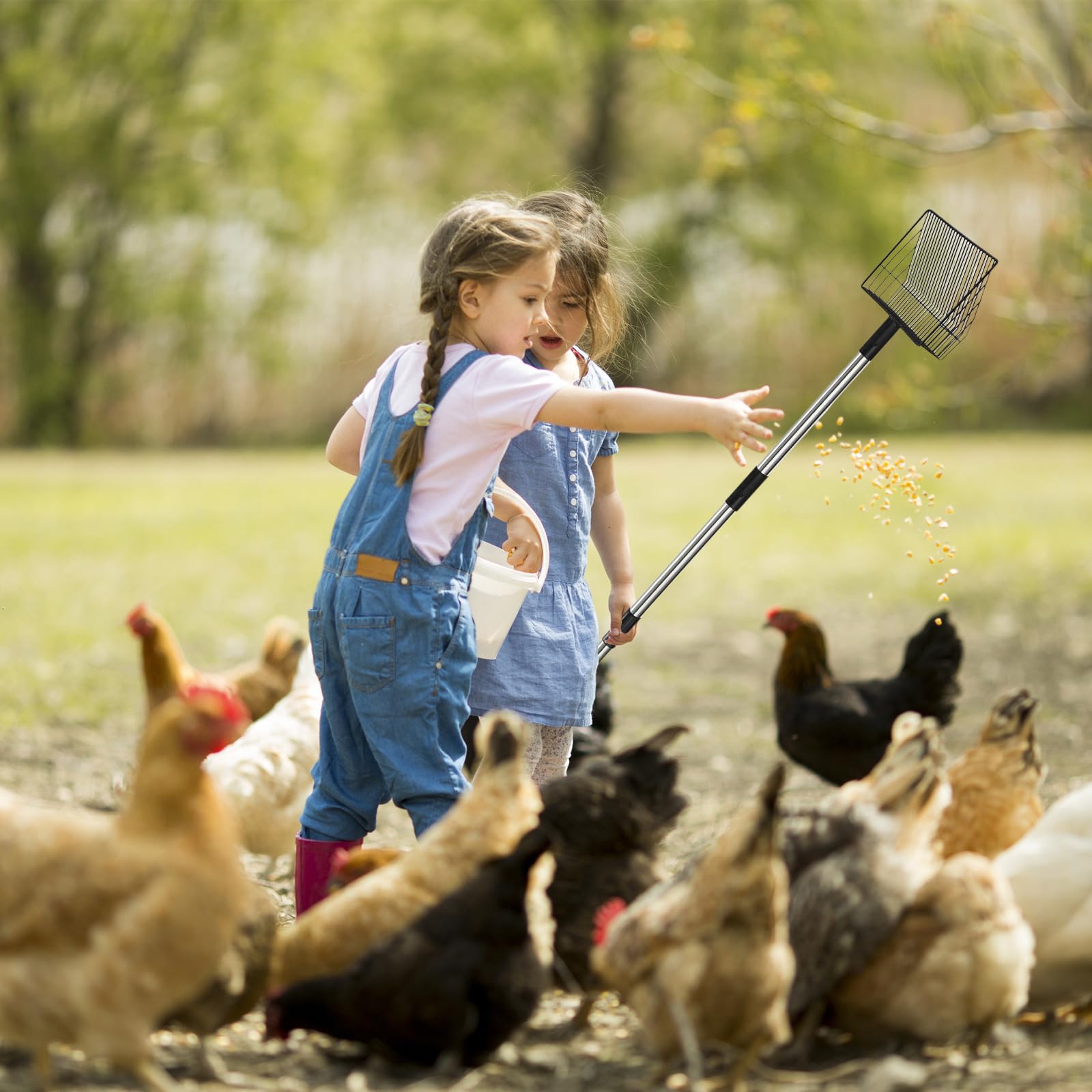 Pala para excrementos de gallinero para gallinero, resistente, mango telescópico, 57 – 106 cm, colador de metal duradero para la cría de aves, eliminación eficiente de excrementos de pollo y basura