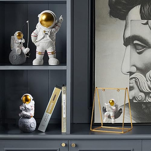 Miniatura 5 de Estatua de astronauta, figura de estrella de pesca de astronauta, escultura para decoración de escritorio y mesa, adorno de escritorio de resina,