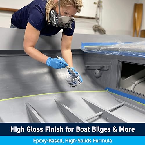 Vista 2 de TotalBoat TotalBilge Pintura de sentina a base de epoxi para sentinas de barcos, mamparos, salas de máquinas y áreas de vestuario