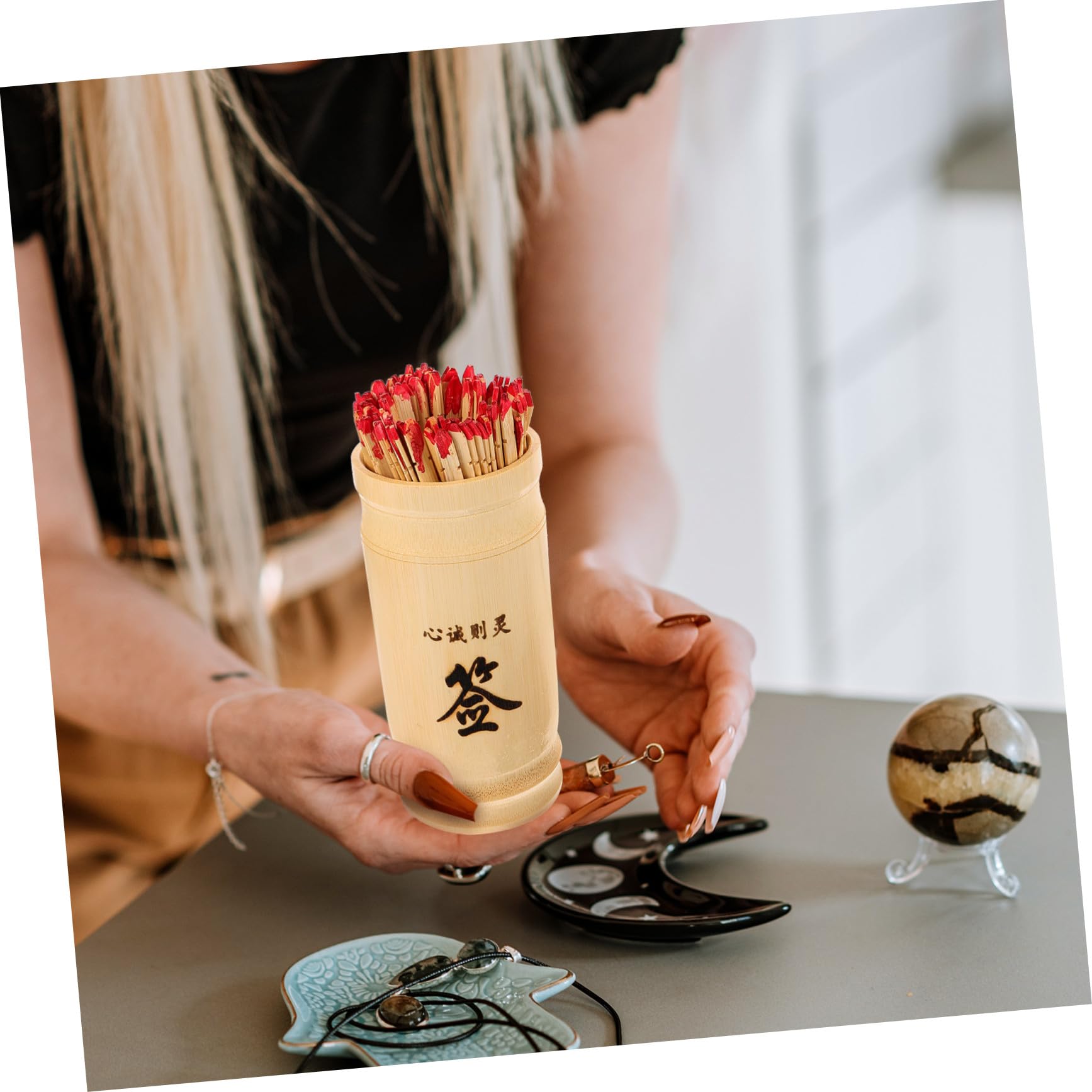 GALPADA Set Bastoncini Divinazione Buddista bambù con Libro Guida, Kit Oggetti Divinatori per Meditazione e Giochi Tradizionali, Decorazione Tempio e Casa, Completa