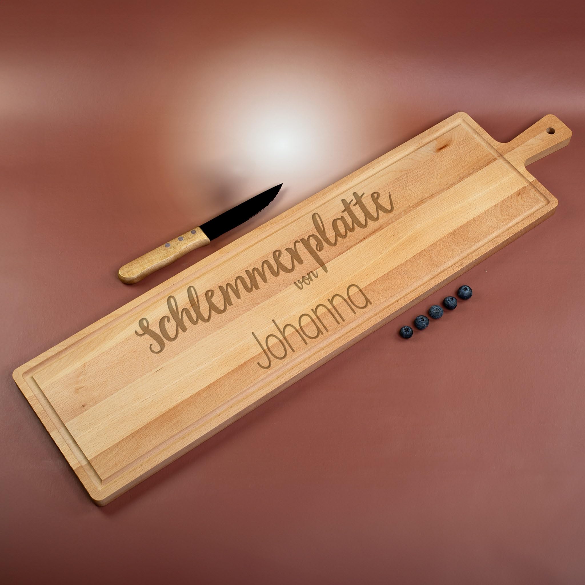 Herz & Heim® XXL Schneidebrett aus Buchenholz mit Gravur – personalisierbar mit Name & Text – Servierbrett 80 cm (Schlemmerplatte)