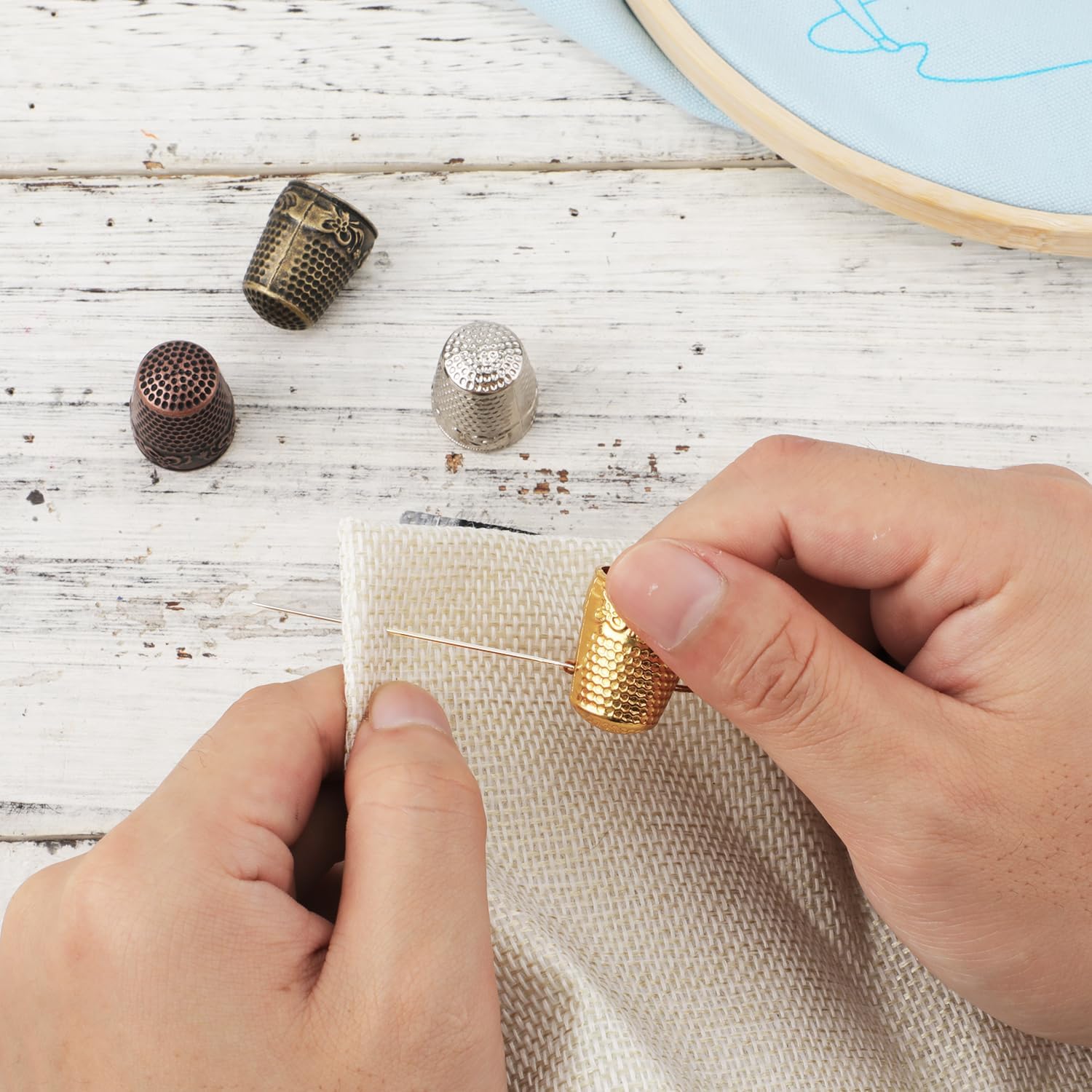 4pcs Metal Sewing Thimbles for Finger, Metal Fingertip Protectors Thimbles for Hand Quilting Embroidery Fingertip Shield thimbles Pad Accessories Sewing Knitting DIY Tools (4 Colors)