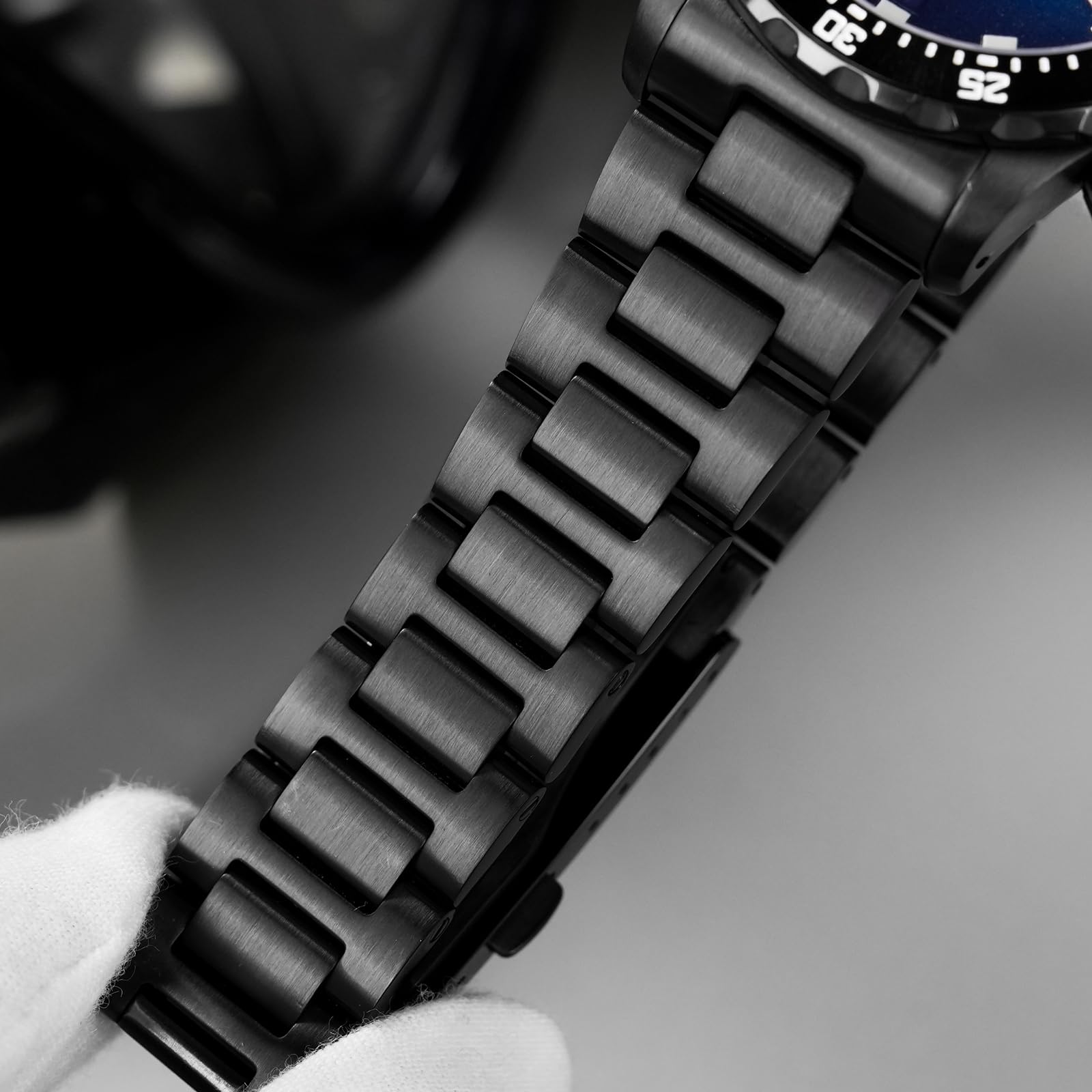 Militado PT5000 Montre de plongée pour homme 39 mm Mouvement automatique ML20 avec bracelet en acier inoxydable BGW9 super lumineux Étanche 200 m