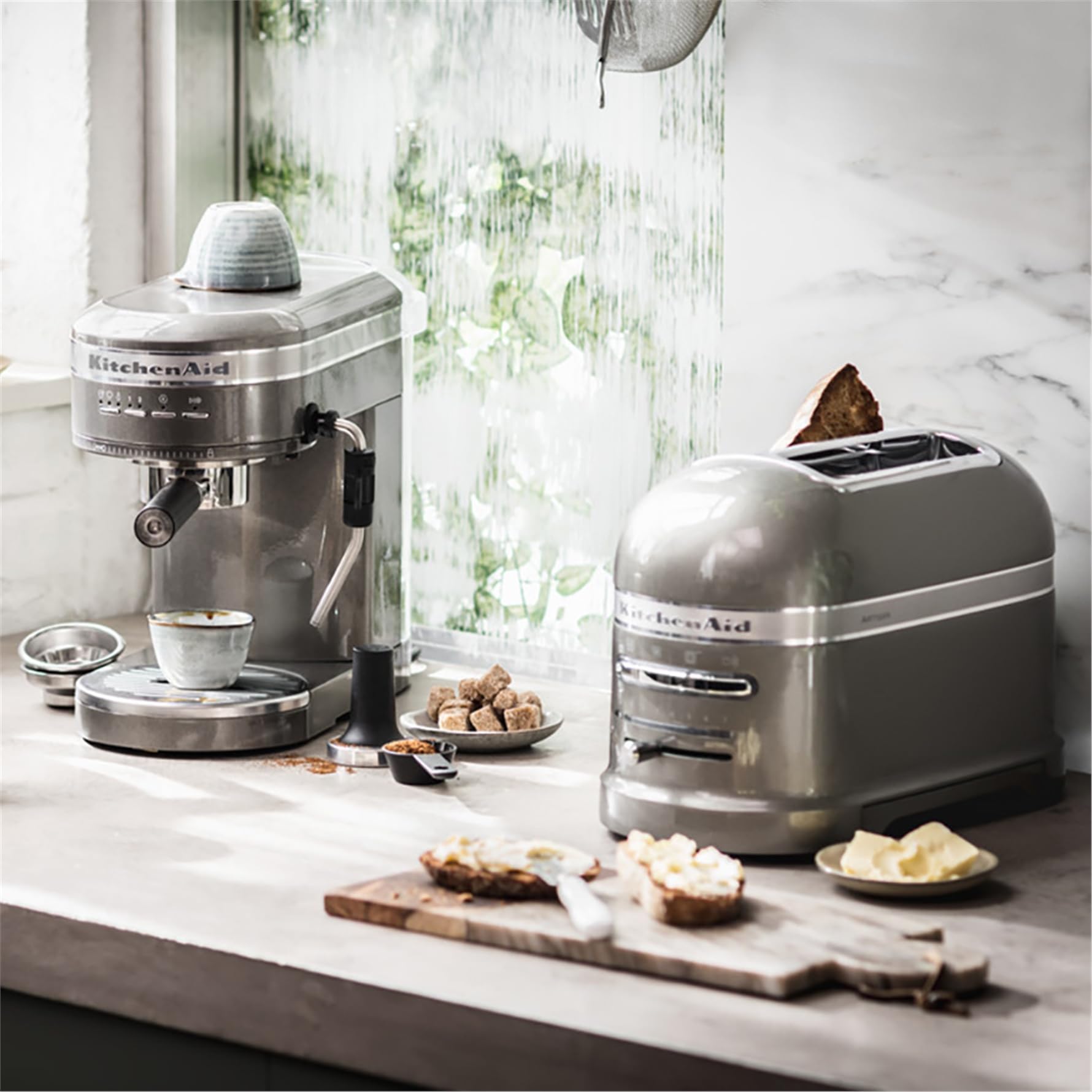 Kitchenaid 5KMT2204EMS Artisan toster na 2 kromki, medalion srebrny