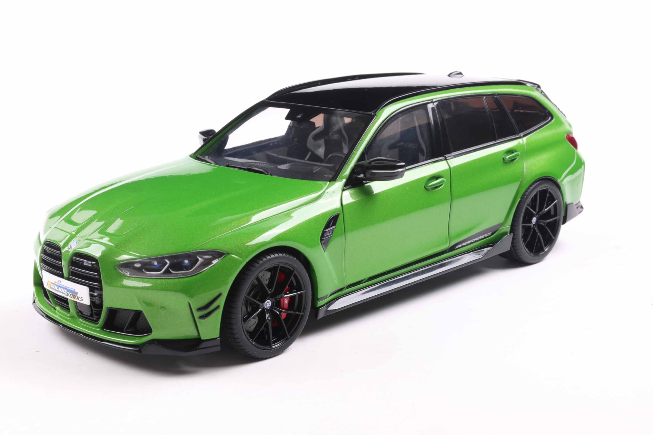 Solido BMW M3 (G81) Touring - Sporty Estate with Black Roof, Contrast Detailing, Alloy Wheels, Diecast Model Car, Green, 1:18