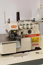 Yamata Máquina de Costura Industrial Interlock FY55 (110)