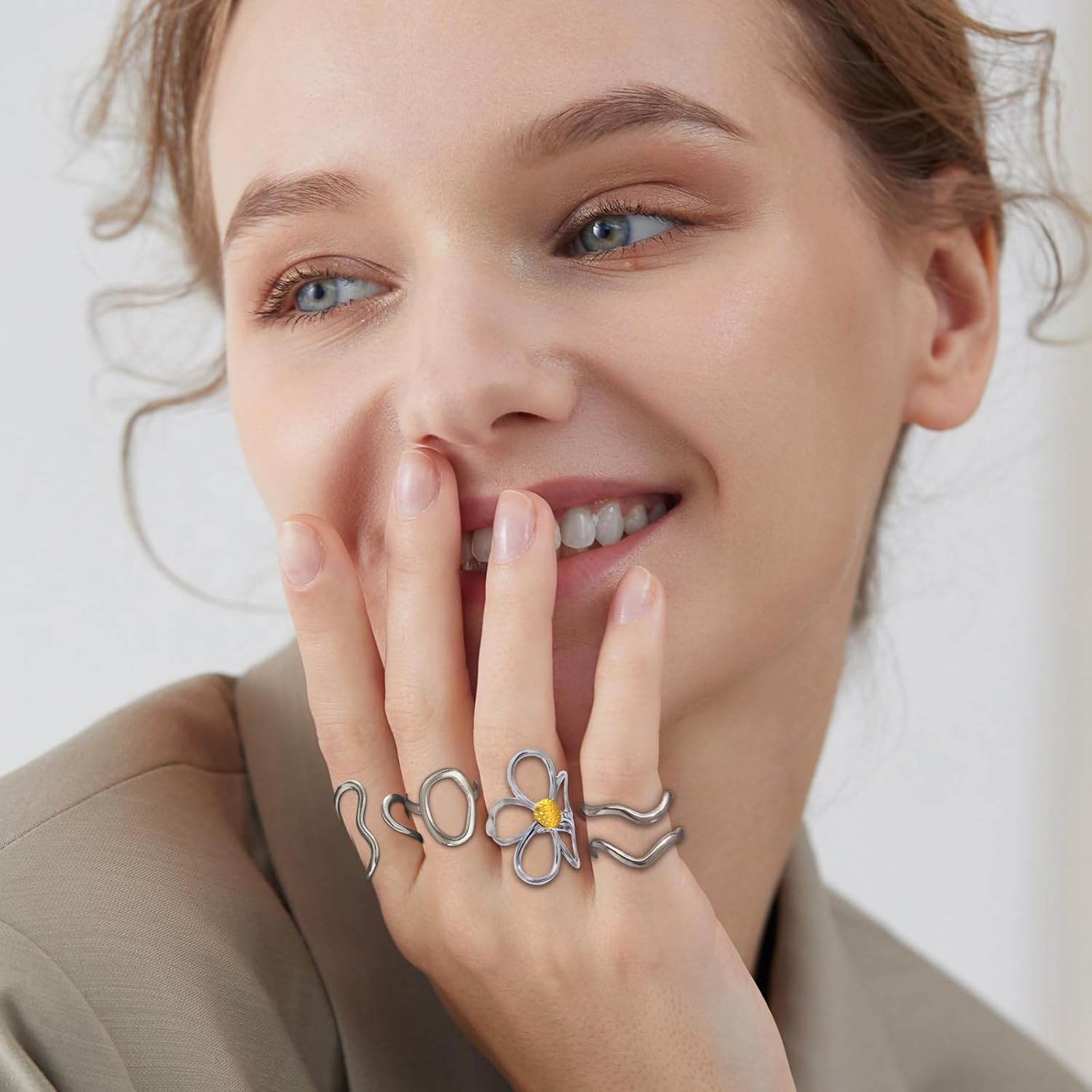 Gold Chunky Rings for Women Asymmetrical Wavy Curve Thumb Ring Irregular Thick Open Statement Rings Adjustable Stainless Steel Flower Finger Rings Non Tarnish - Image 3