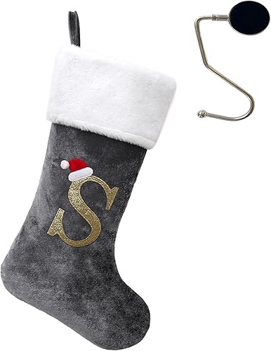 Vista 201 de Medias de Navidad con monograma de 20 pulgadas con letras, medias de Navidad súper suaves, medias grandes con monograma, medias de letras rojas