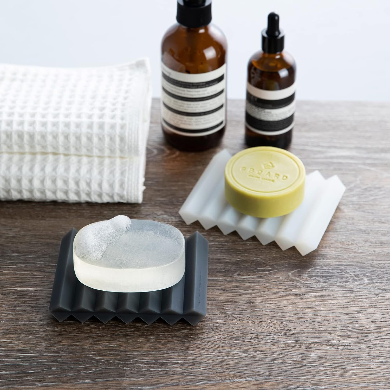 SHIMOYAMA Self Draining Soap Holder, 2 Pack, Silicone Soap Dish, Soap Saver for