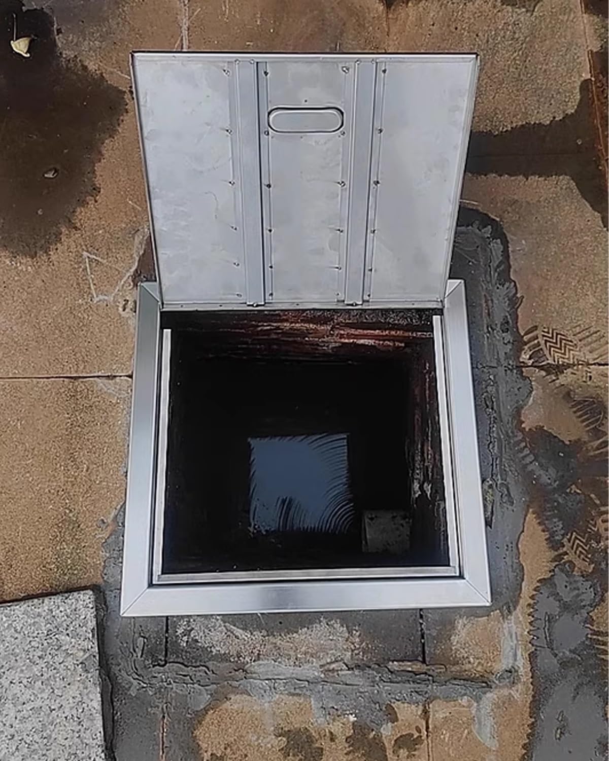 OIFAODAO Stainless steel access door， Drywall Spring, Inspection Hatch Cover for Plumbing Revision, Shower Valve Service, Wall Hole(300x300mm/12x12in)
