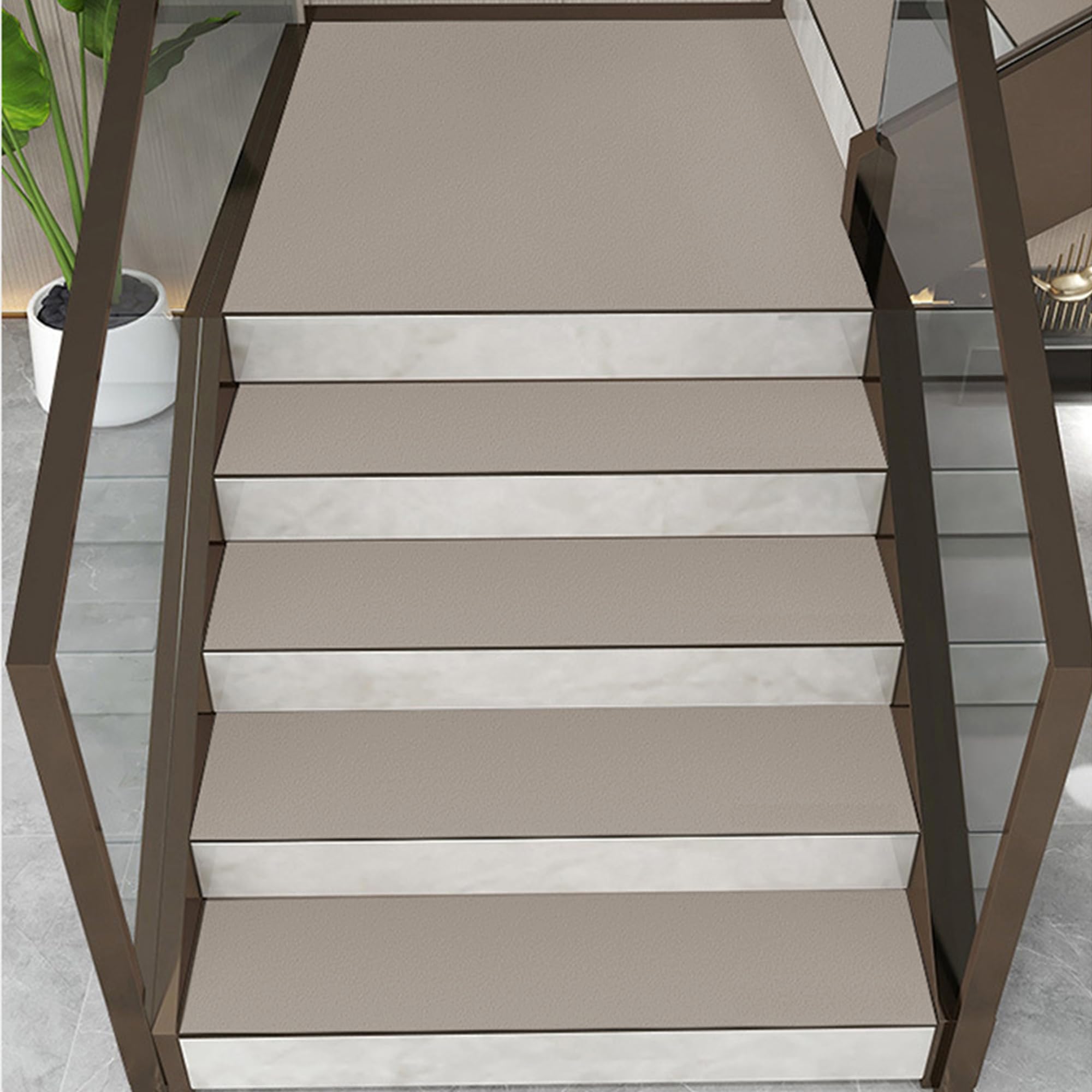 Antypoślizgowe maty na schody w kolorze khaki dla psów, dzieci i seniorów, 7 szt. (70 x 30 cm) - gumowy spód bezpieczeństwa - ochraniacze schodów do domu i klatki schodowej