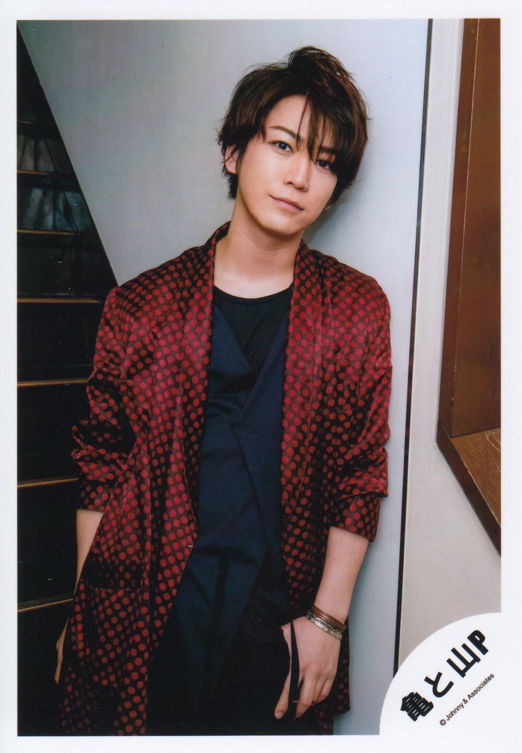 Amazon.co.jp: 亀とやまP 公式 生 写真 （亀梨和也）KY00028 : ホビー