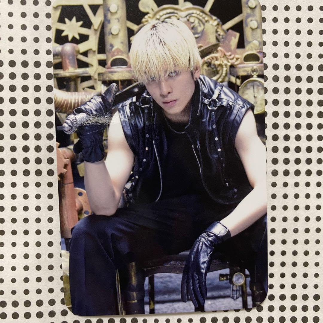 THE RAMPAGE フォトカ 長谷川慎 THE RAMPAGE 長谷川慎 ファースト写真集 CHARACTER｜小学館