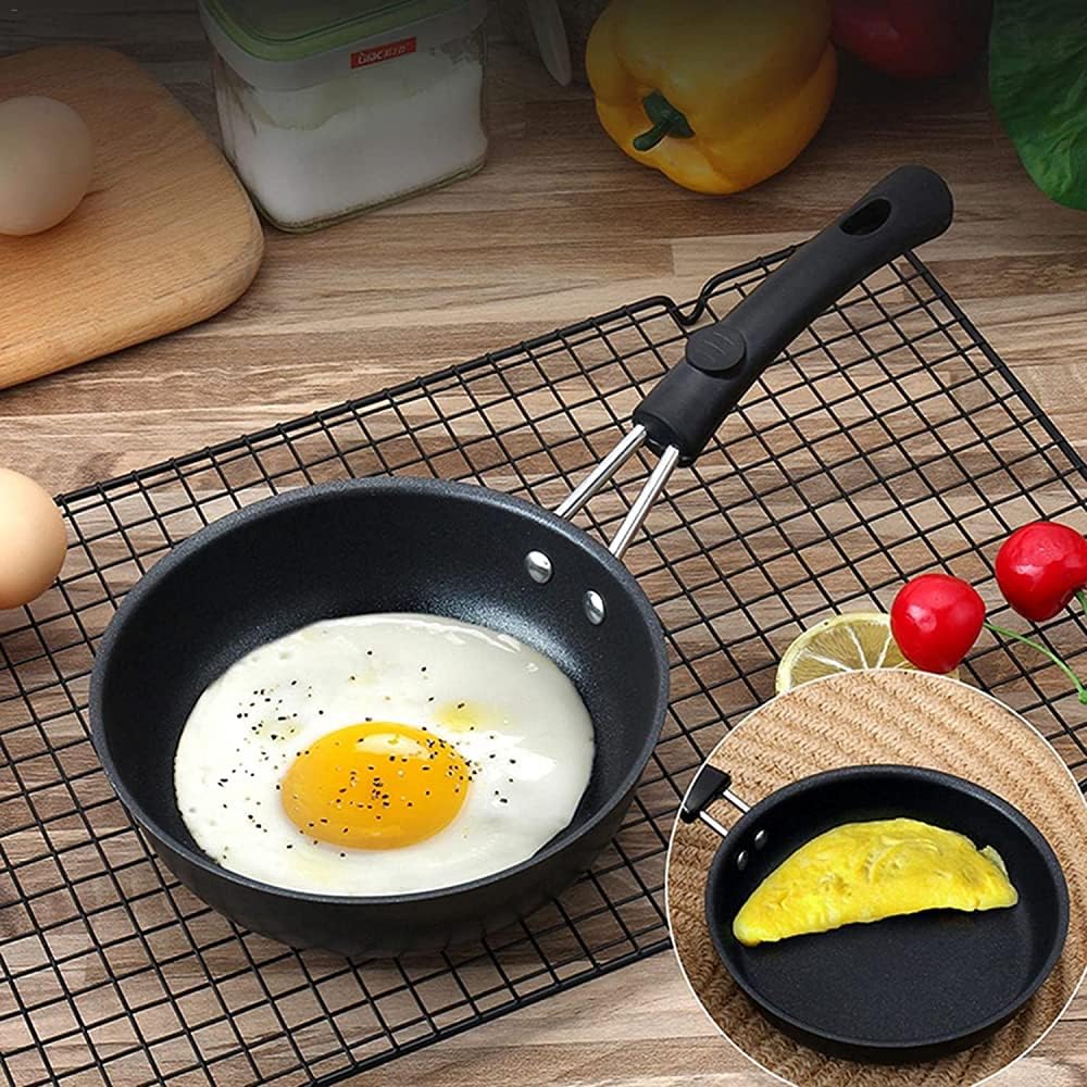 Portable Mini Frying Pan Poached Egg Omelette Pot, Skillet 12cm, Iron and Coating Household Small Kitchen Cooker with Heat- and Handle Frying pan Wok
