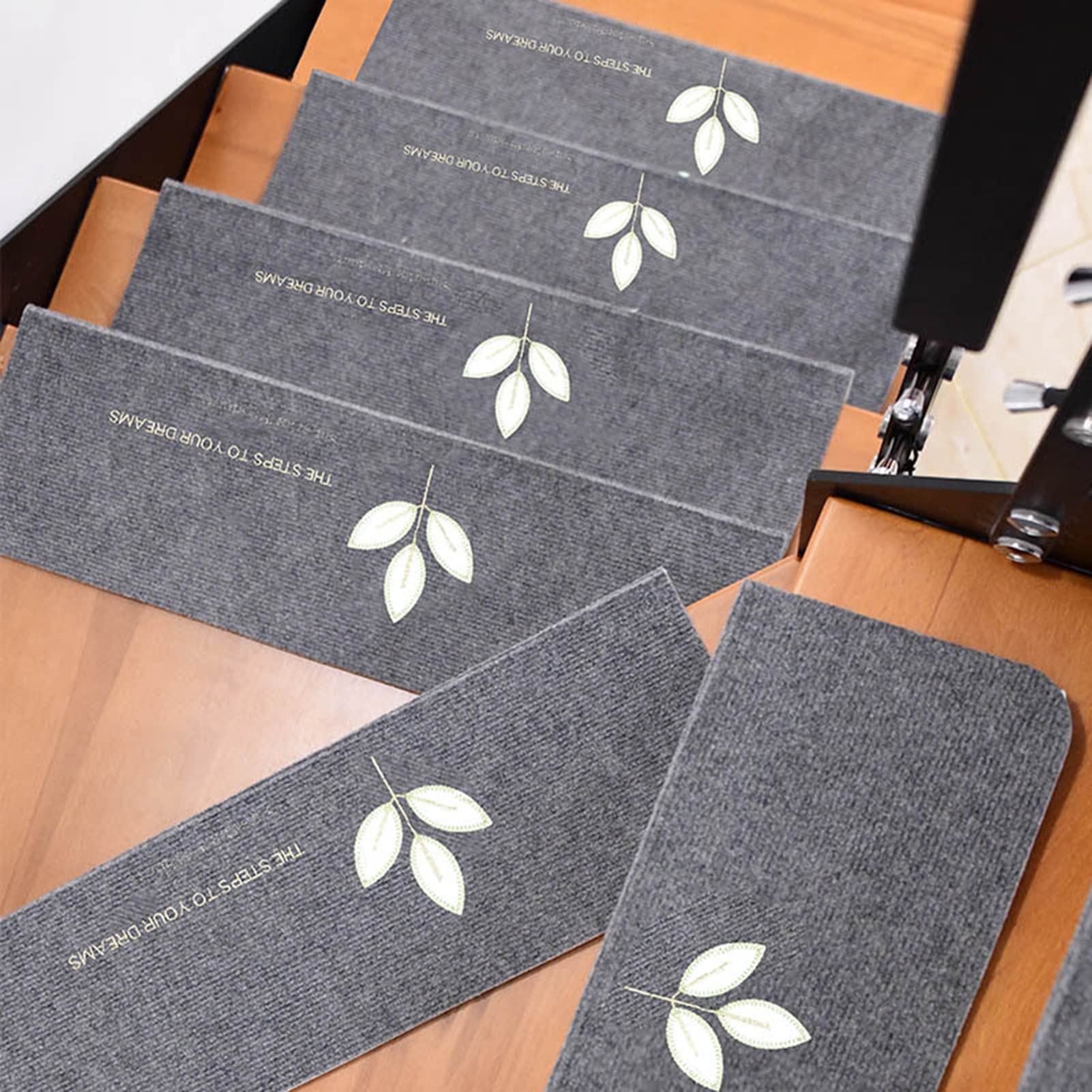 Selbstklebende Teppichfliesen 27 6 x 8 7 1 DIY Bodenquadrate Waschbarer Teppich Abnehmbare Flächenmatten Schnellverlegung