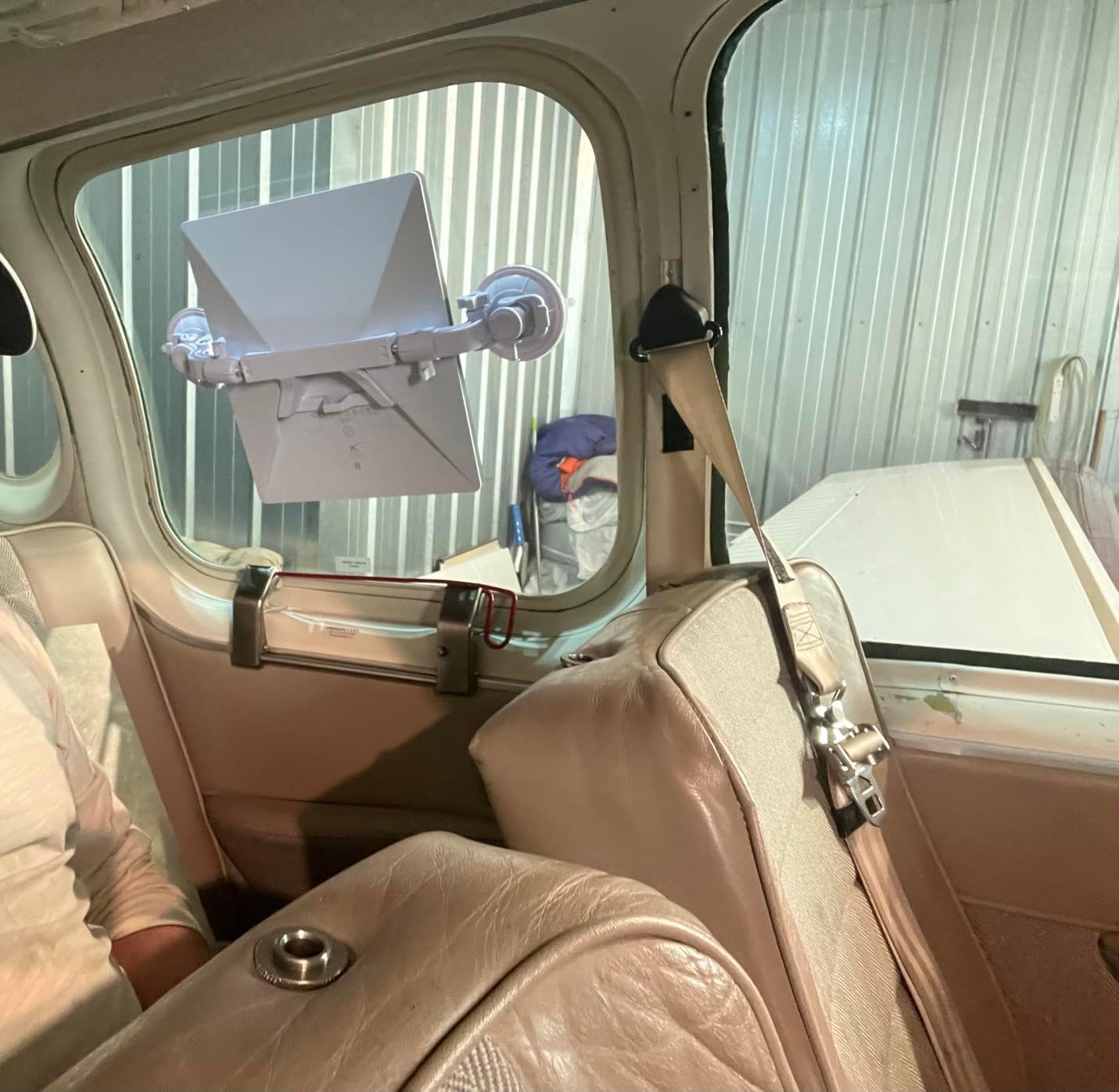 Starlink Mini Mount,360° Adjustable Suction Cup Mount,Suction Cup Car Mount for Starlink Mini,Compact and Portable,Suitable for Inside and Outside The Vehicle,RV,Boat and More