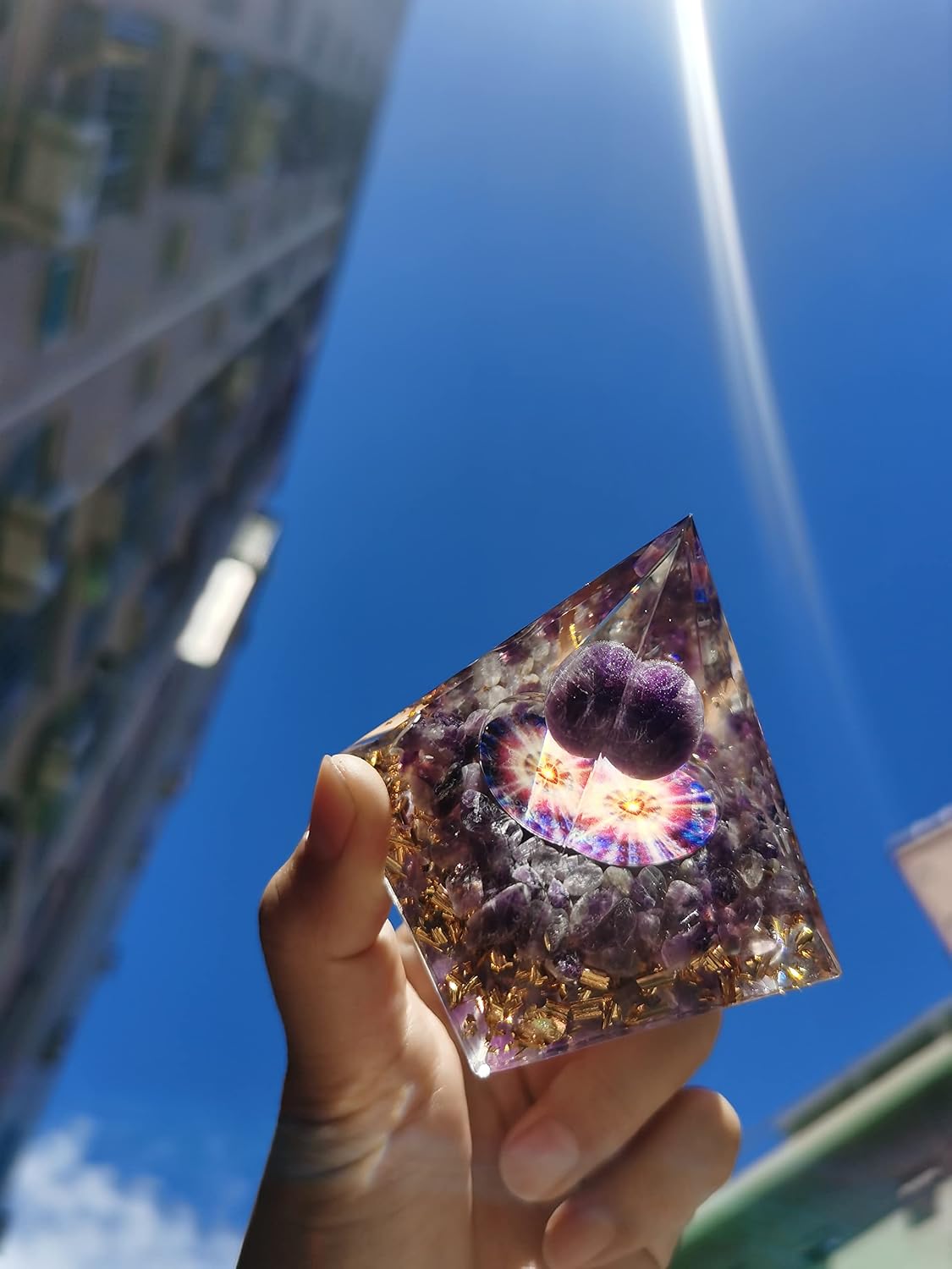 ycyingcheng Amethyst Crystal Pyramid, Love Heart Positive Energy Generator Home Office Decor - Image 3