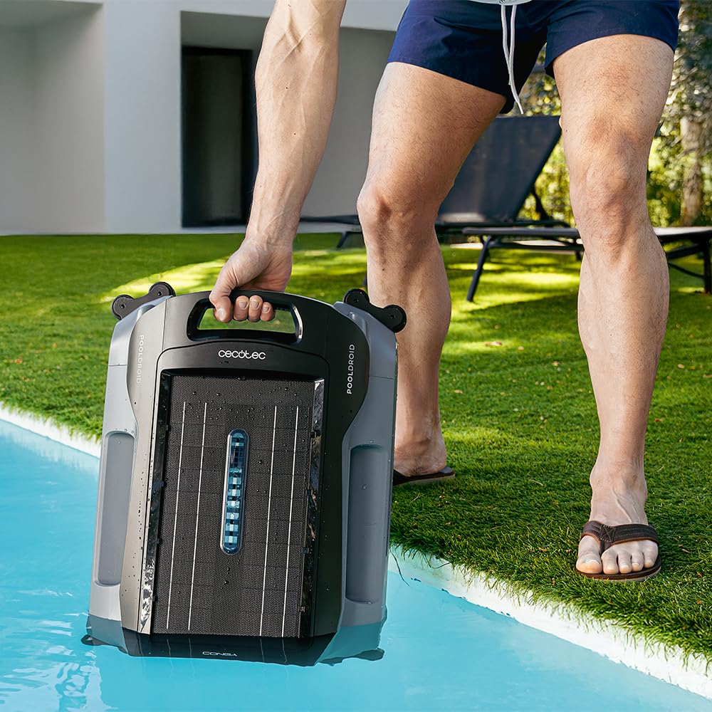 Cecotec Robot Pulitore Piscina Senza Fili Conga Pooldroid AquaSkater, Per Superficie e Linea di Galleggiamento, Carica Solare, Autonomia 16h, Cestello 4.5L, Filtro da 187.5 μm, Navigazione Sensori