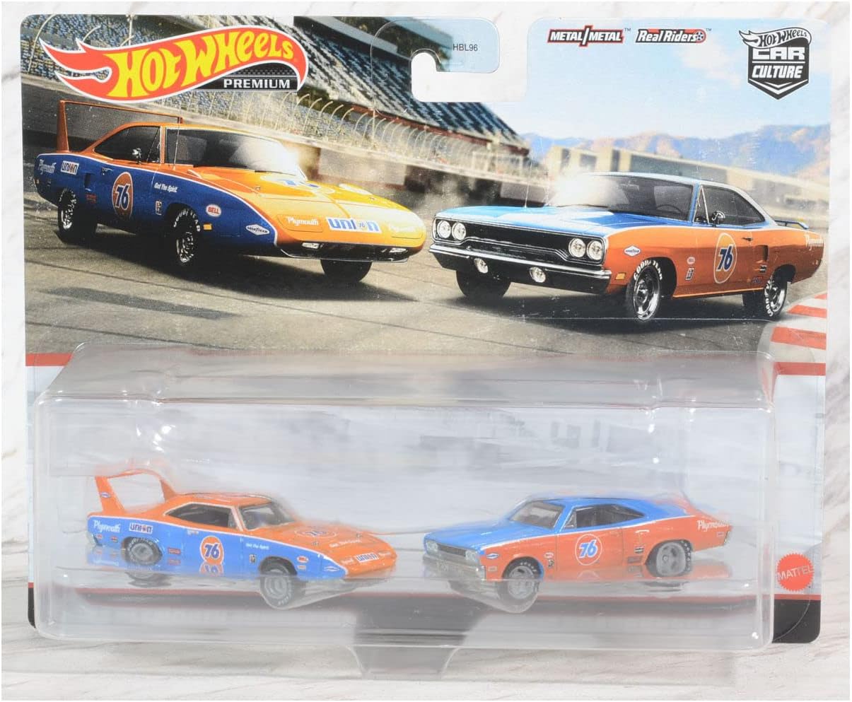 Hot Wheels Car Culture '70 Plymouth Superbird + '70 Roadrunner, Premium 1:64 Scale Double Pack