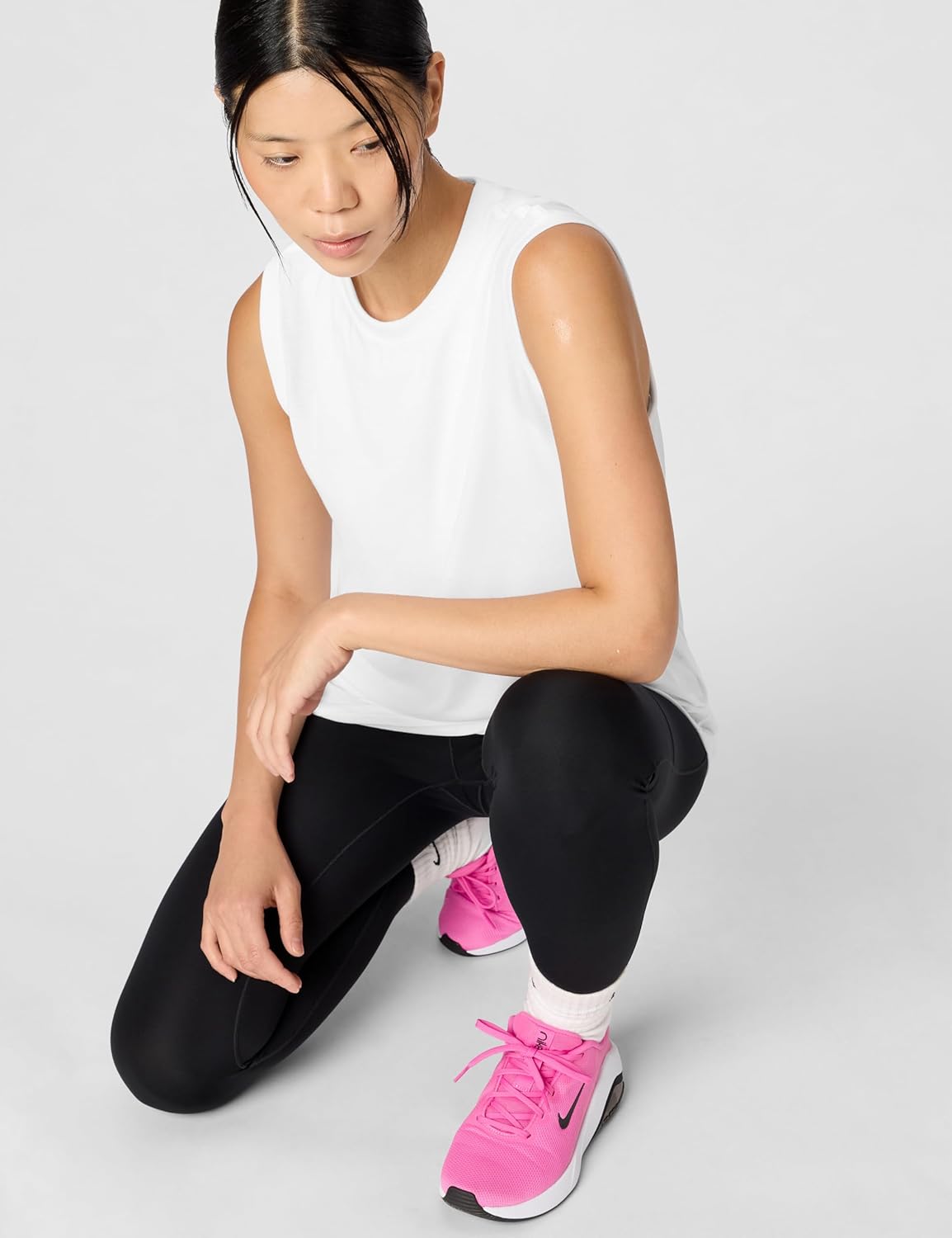 Nike Women's One Relaxed Dri-FIT Tank Top - Image 4