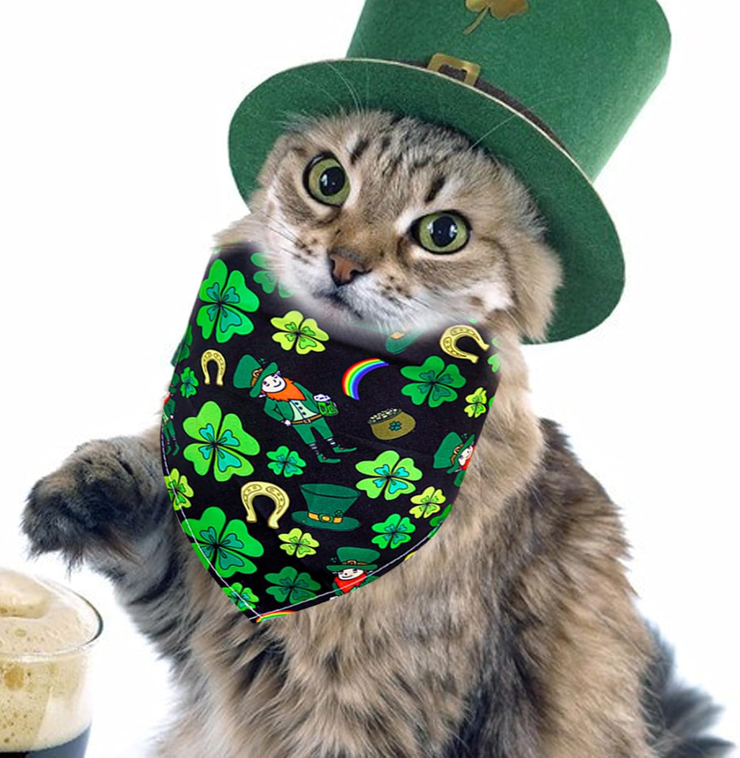 St Patricks Day Dog Bandanas,1Pcs Green Triangle Reversible Pet Scarf For Boys & Girls Washable Adjustable Holiday Dog Shamrock Bandana St Patrick’s Kerchief For Medium And Samll Dogs Cats Party Decor