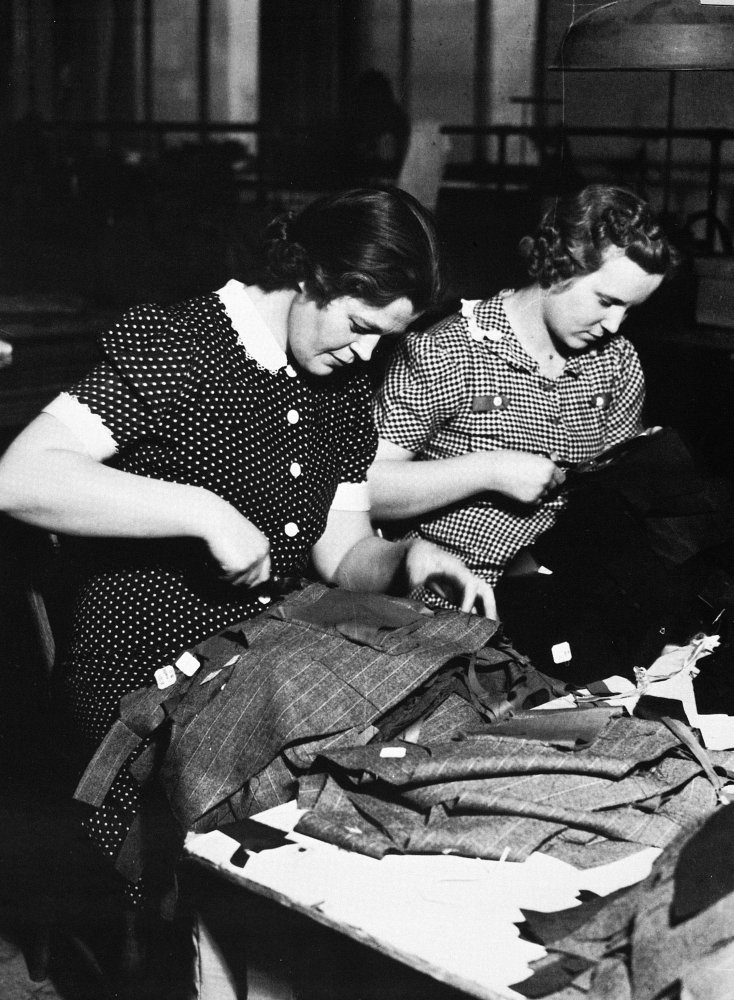 Women Garment Workers Ngarment Workers Of The Amalgamated Clothing