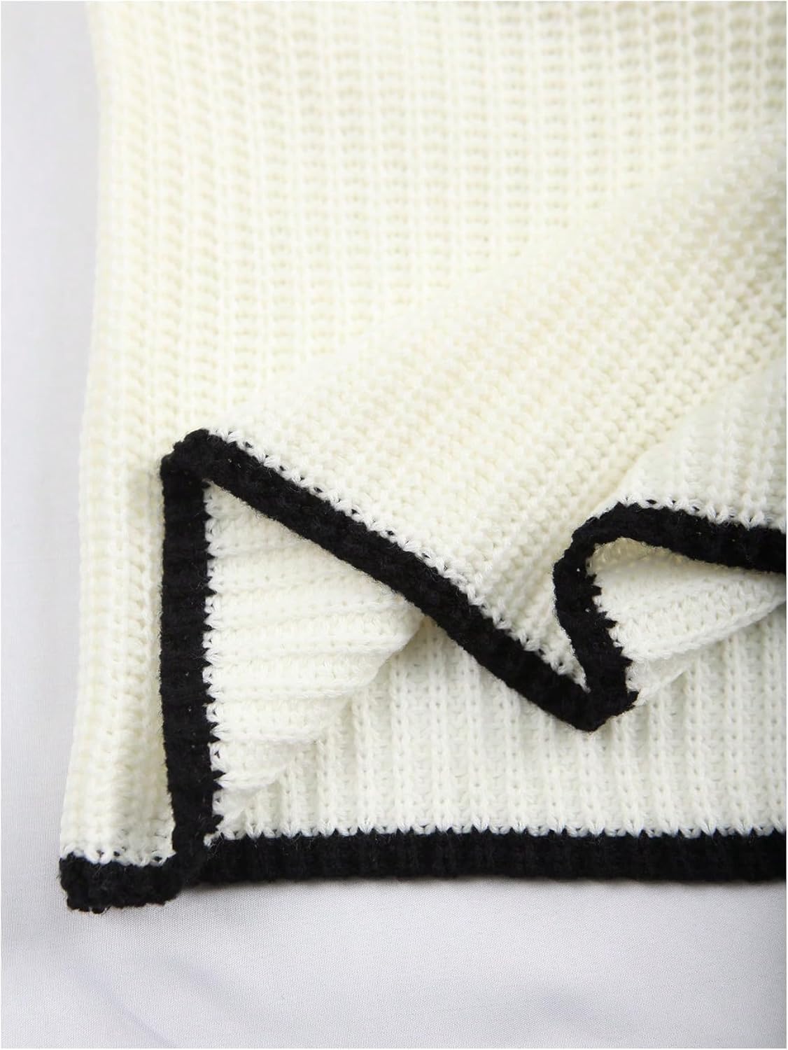 Verdusa Women's Plus Size Bow Flare Sleeve Cozy Sweaters Elegant Contrast Trim Trendy Pullover Knit Tops