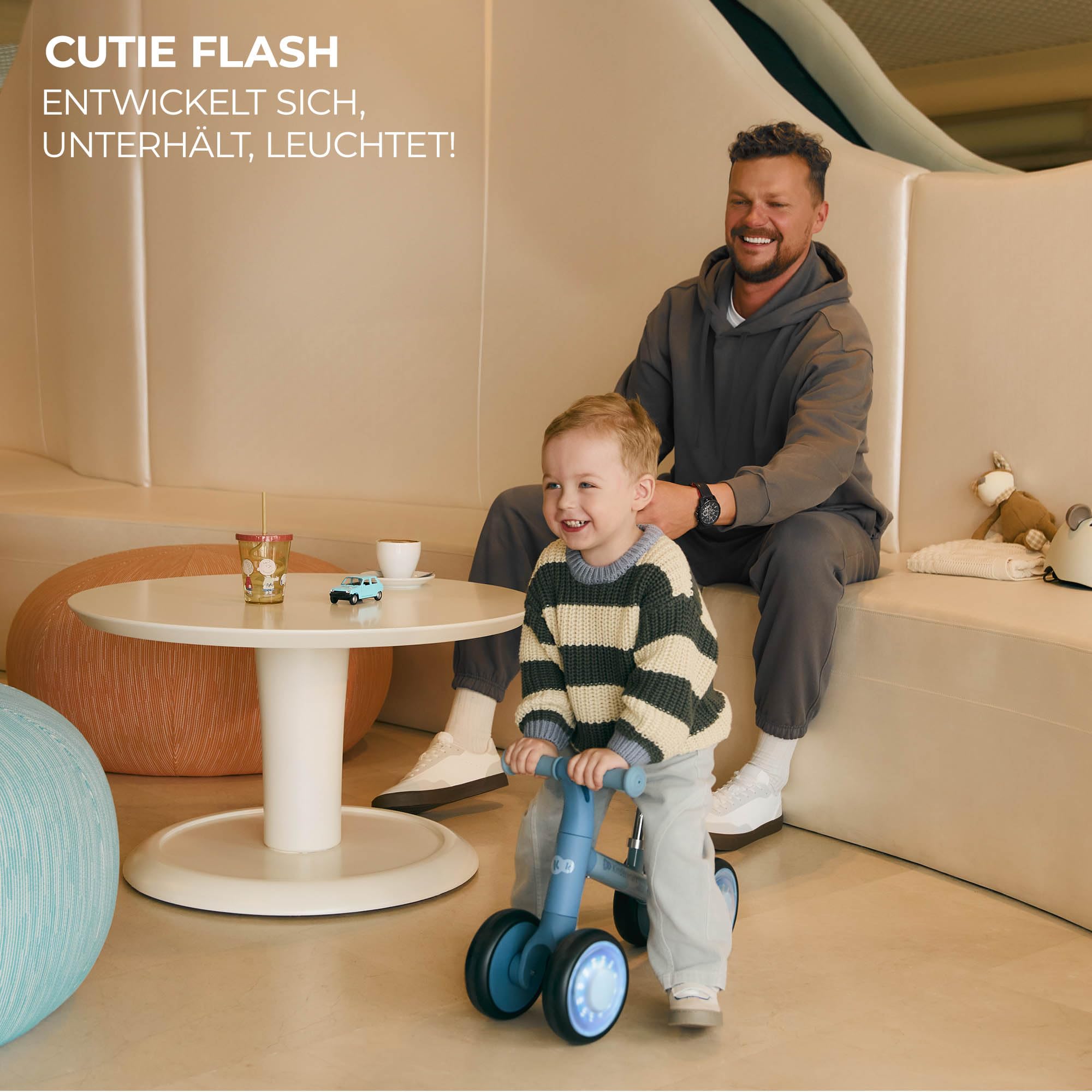 Kinderkraft Cutie Flash Laufrad, Lernlaufrad, Kinderlaufrad, Lauflernrad ohne Pedale, Räder mit LED-Lichtern, Modernes Design, Sichere Konstruktion, für Kinder ab 1 Jahr, Rosa