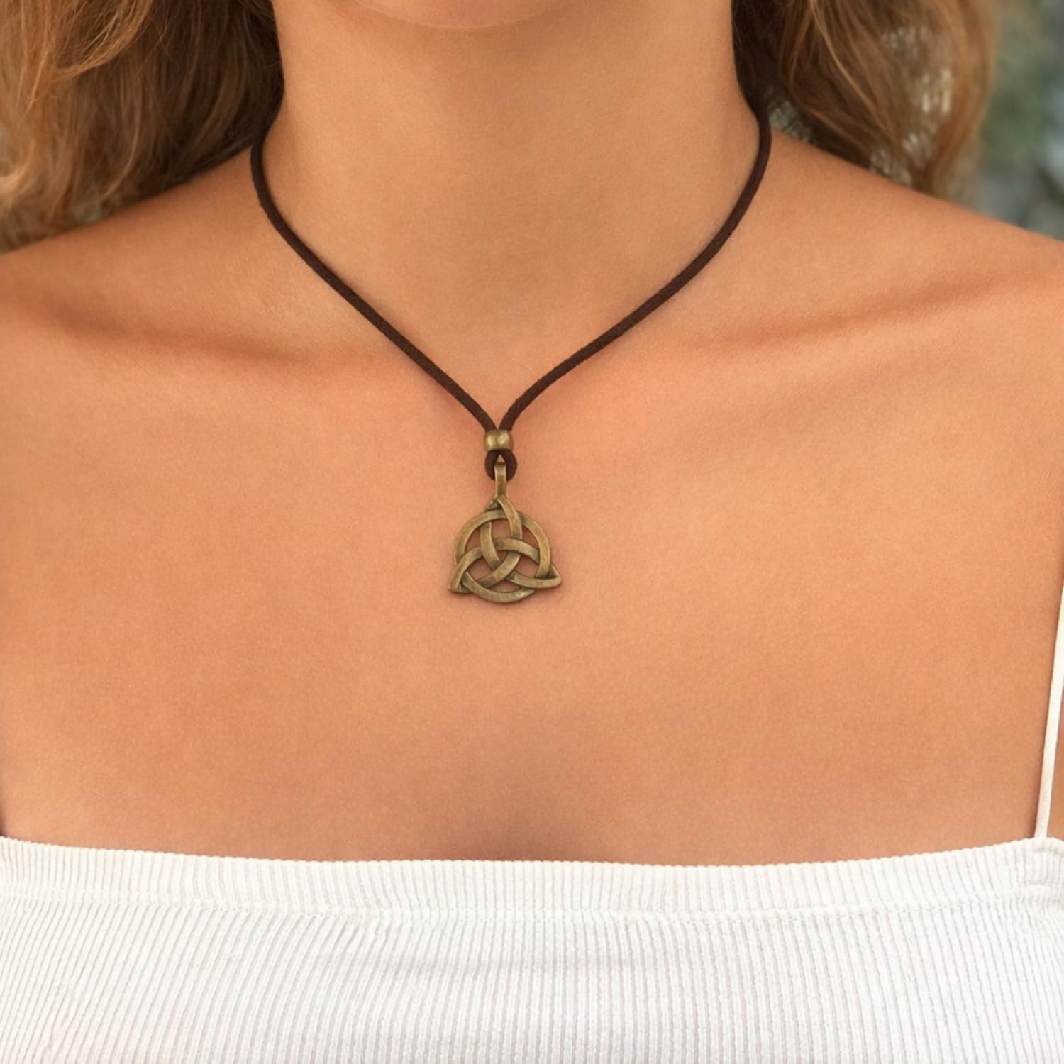 ASTER ALHELÍ - Halskette Damen oder Herren Trinquette Knoten der keltischen Trinität Triangle Anhänger Altsilber oder Bronze - Antelina und Zamak Knoten Halskette - Schutz Amulet