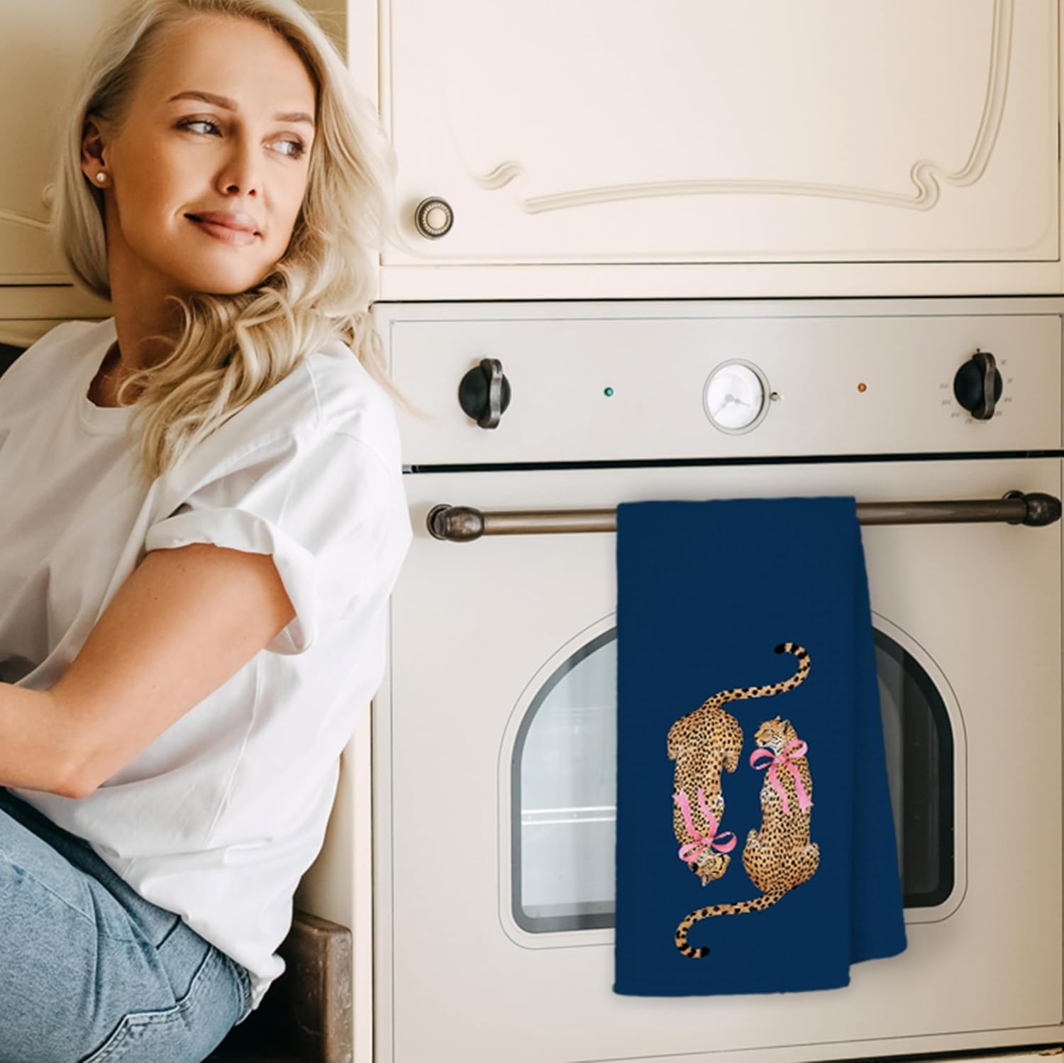Coquette Pink Bow Two Cheetah Kitchen Towels, Navy Blue Leopard Hand Towels for Bathroom Kitchen, Trendy Preppy Leopard Decorative Dish Towels Drying Cloth, 16x24 Inch - Image 2