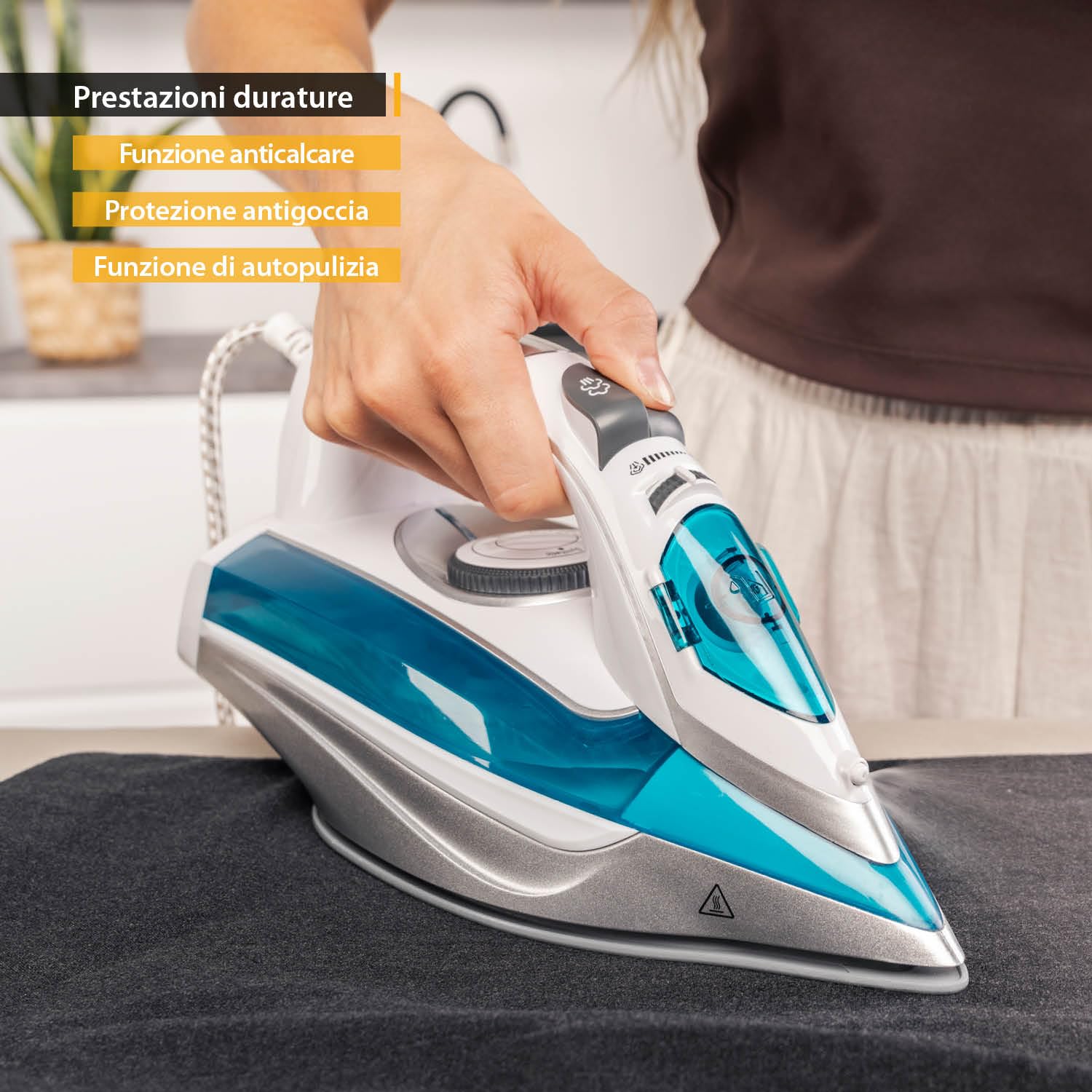 TZS First Austria - Ferro da Stiro a Vapore 1200W - 450ml - 93 Fori Vapore - 25g/min Vapore & Supervapore 1g - Piastra in Ceramica - Anti-Calcare, Vapore Verticale & Autopulizia - Verde