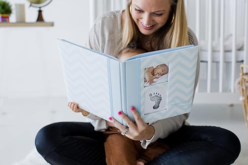 Miniatura 9 de Pearhead Libro de recuerdos del bebé - primeros 5 años, diario de hitos del bebé y embarazo con almohadilla de tinta Clean-Touch para huella de mano