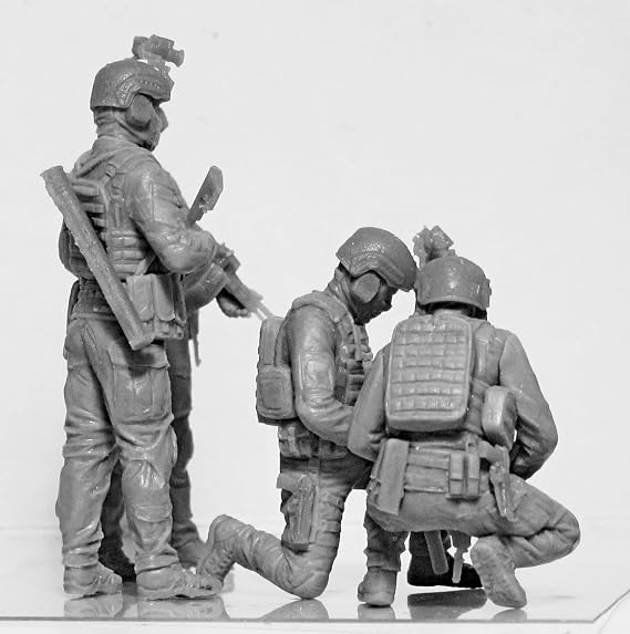 ICM 35752 - Quietly Came, Quietly Went..., Special Operations Forces of Ukraine (4 Figures) (100% New molds) - Scale 1:35