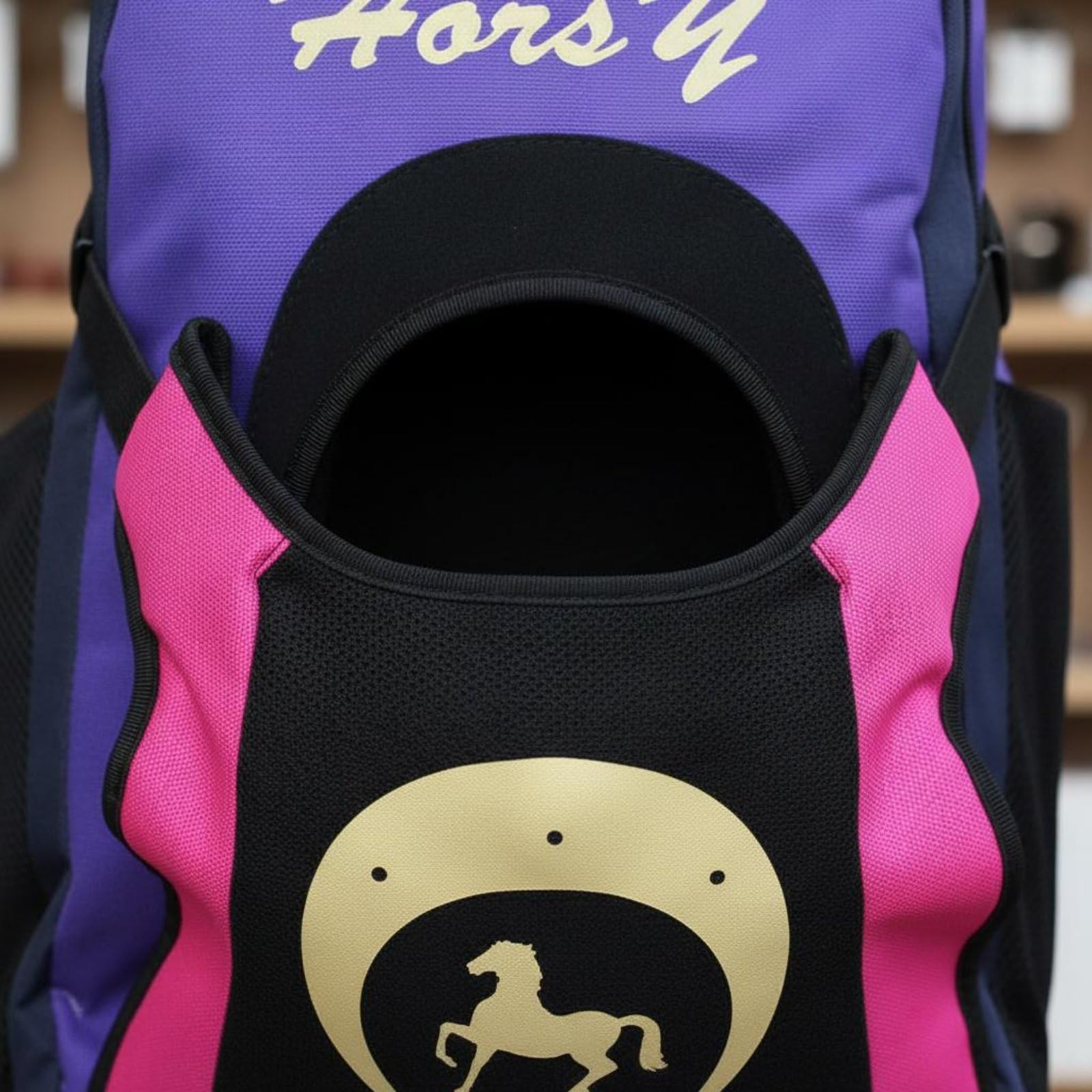 Perfeclan Equestrian Sports Pack Mochila Ecuestre Bolsa Casco Botas Caballo Compartimentos Prácticos Separación de Equipo Respaldo Ventilado Adecuada para Entrenamiento Rutina Competitivos