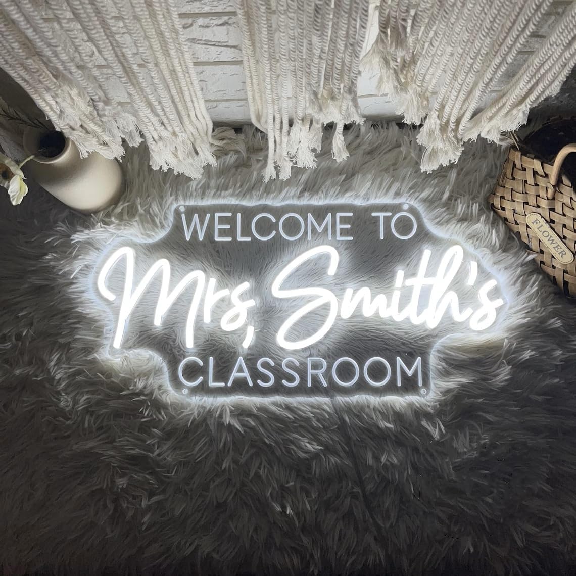 Custom Teacher Name Neon Sign, Personalized Classroom LED Neon Light, Welcome to Classroom Décor, Teacher Welcome Door Hanging Sign, Gift for Teacher