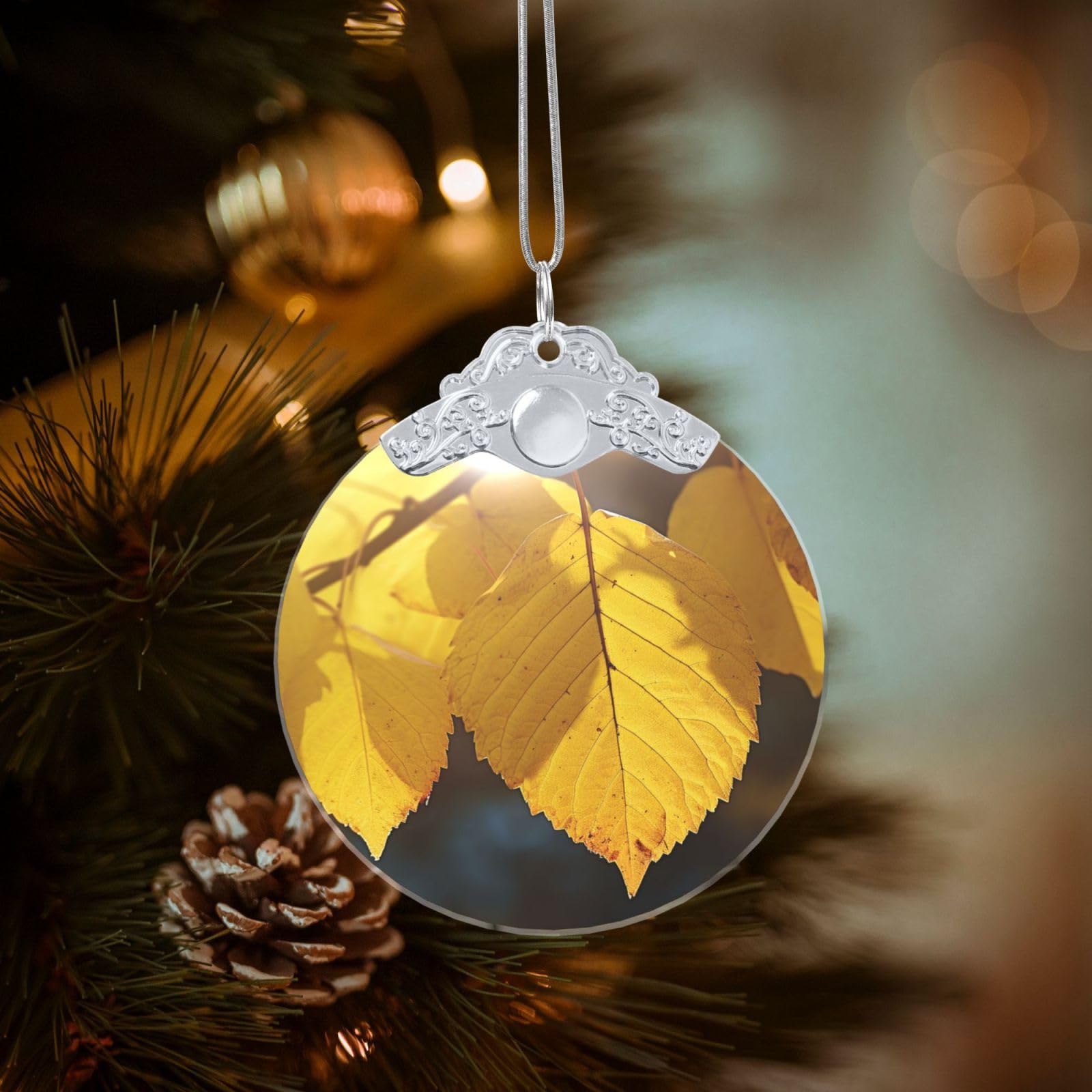Crystal Christmas Ornaments for Christmas Tree Decoration Hanging Yellow Leaves Ornament with Gold Ribbon Crafts Round Pendant for Keepsake Gifts Glass Xmas Decor Party Supplies