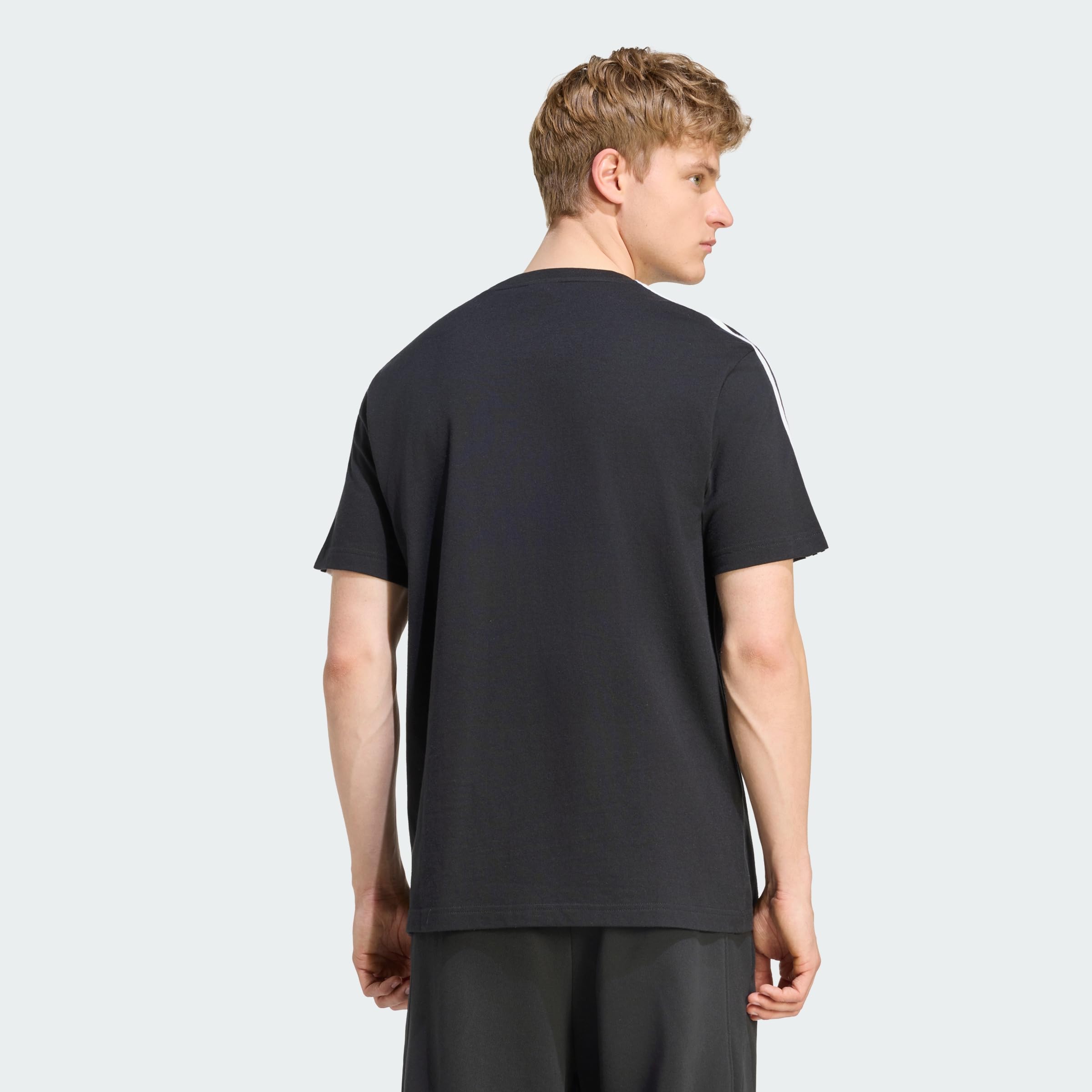 adidas Men T-Shirt Essentials 3-Stripes in Jersey, con Logo sul Petto a Sinistra