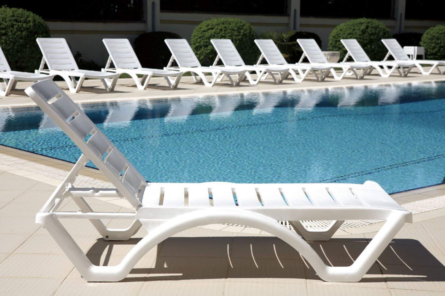 plastic resin pool lounge chairs