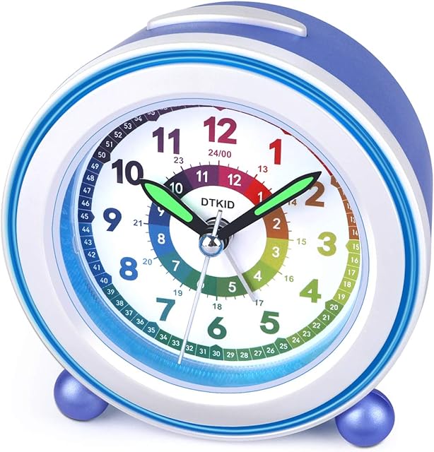 DTKID Children Silent Alarm Clocks Bedside Non Ticking Battery Powered Table Clocks for Boys Girls Luminous Large Display Snooze Light Function for Bedroom Office [Energy Class A+++]