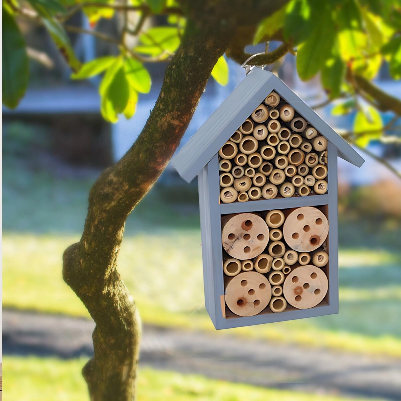 Wildbienennisthilfe aus massivem Holz, Insektenhotel für den Garten, langlebiges Bestäuberhabitat für draußen mit Holzröhren, lehrreich für Kinder und Erwachsene, Blaue Lackierung