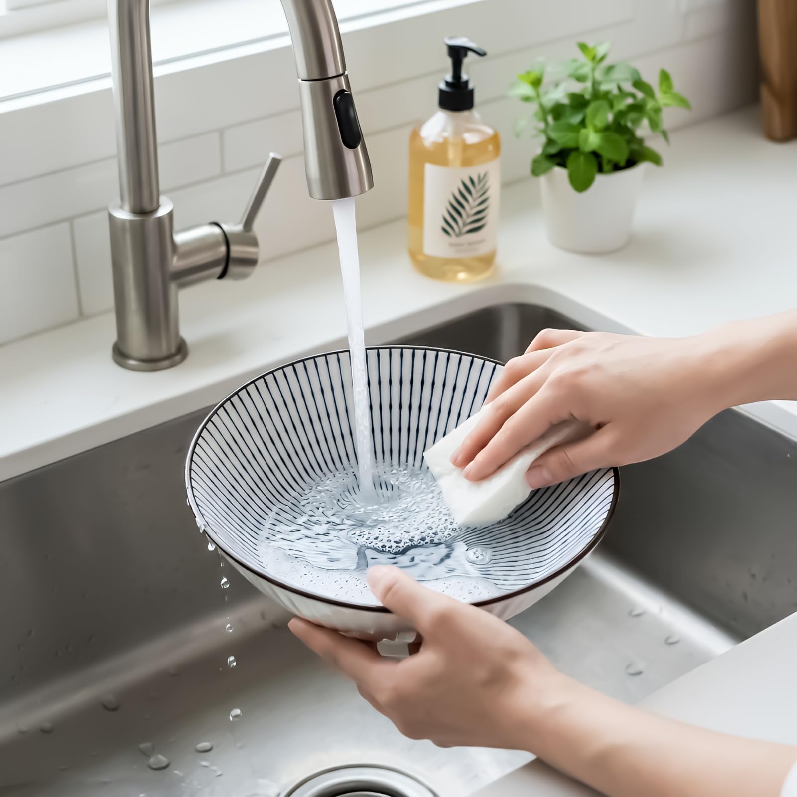 QINLANG Japońskie miski do ramenu o pojemności 38 oz (1,1 l), ceramiczny zestaw 4 szt. do płatków śniadaniowych, zupy, pho, makaronu - niebieski i biały, 20 cm, wielokolorowe