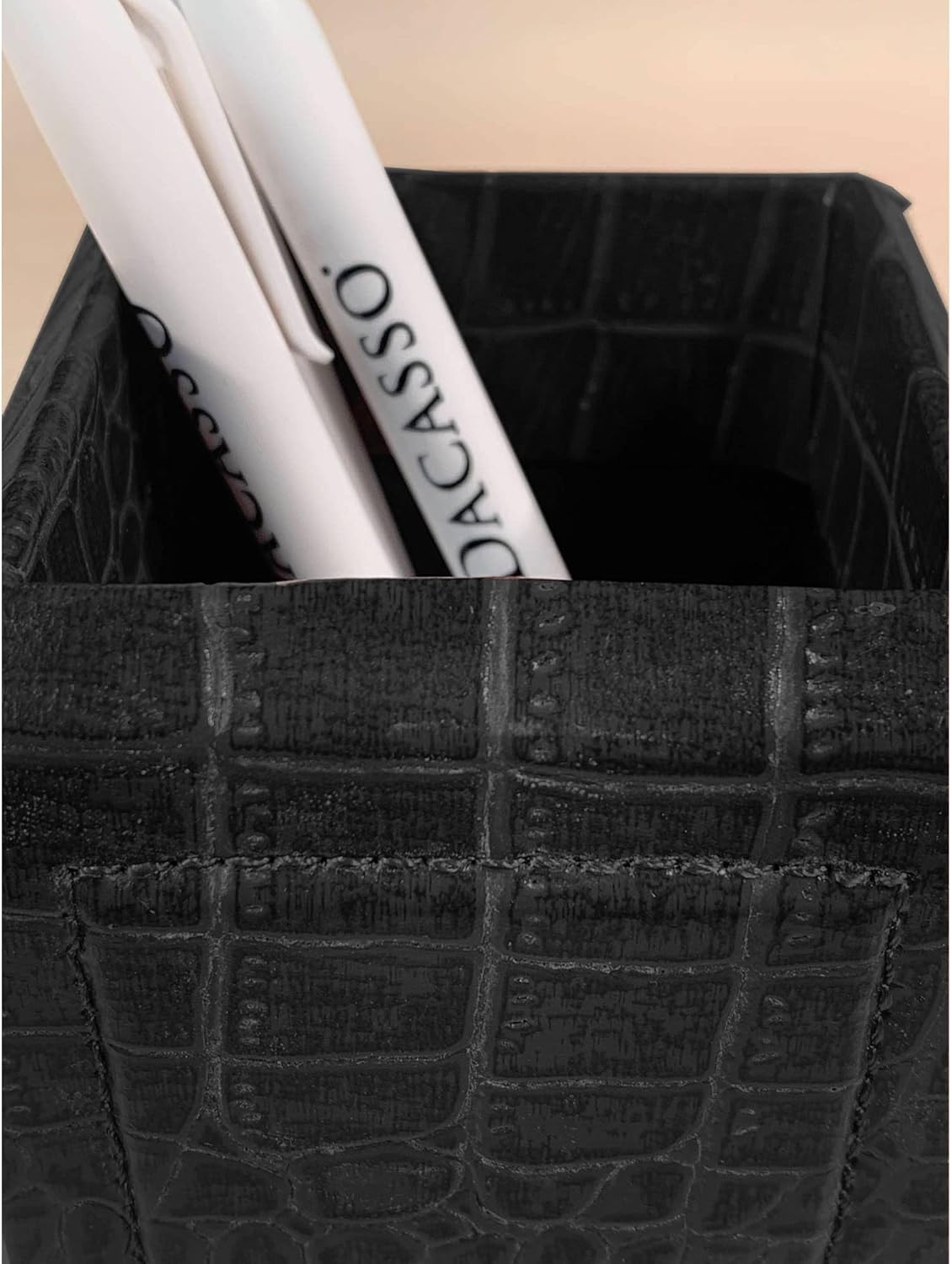 Dacasso Black Crocodile Embossed Leather Pencil Cup